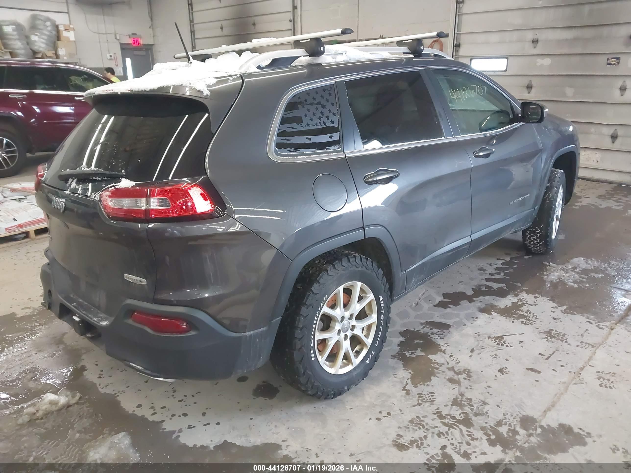 JEEP CHEROKEE image 4