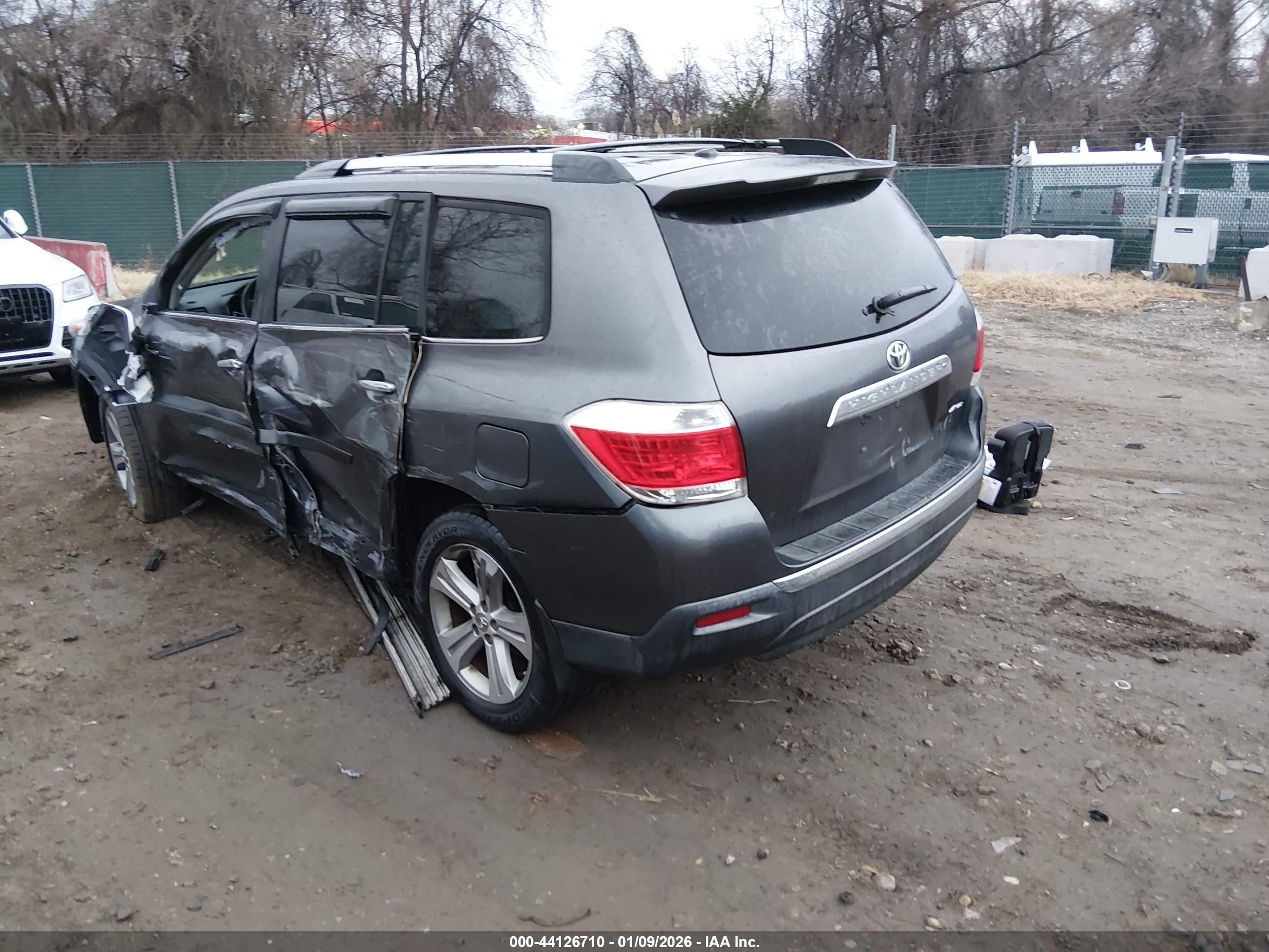 TOYOTA HIGHLANDER image 3