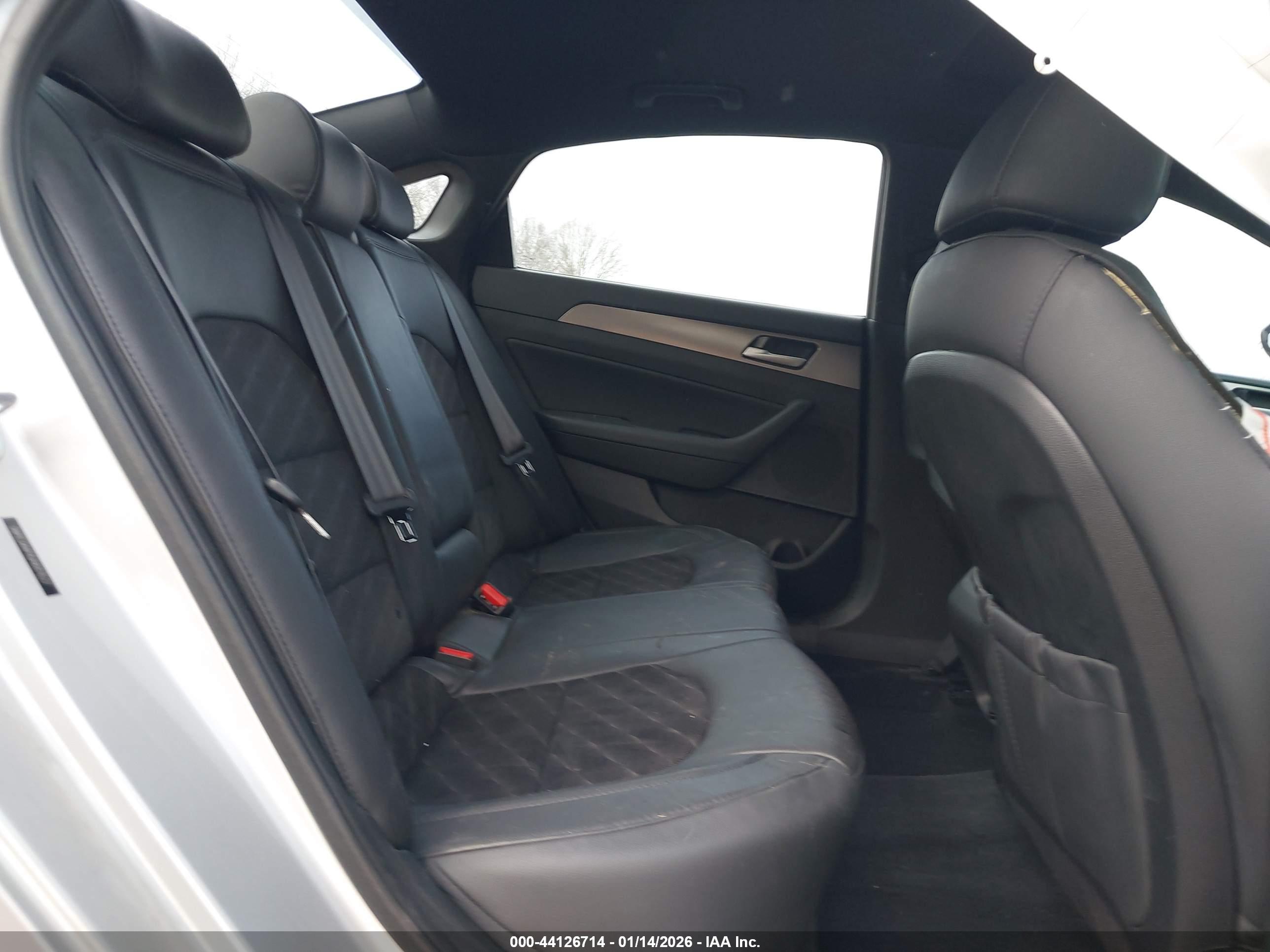 HYUNDAI SONATA image 8