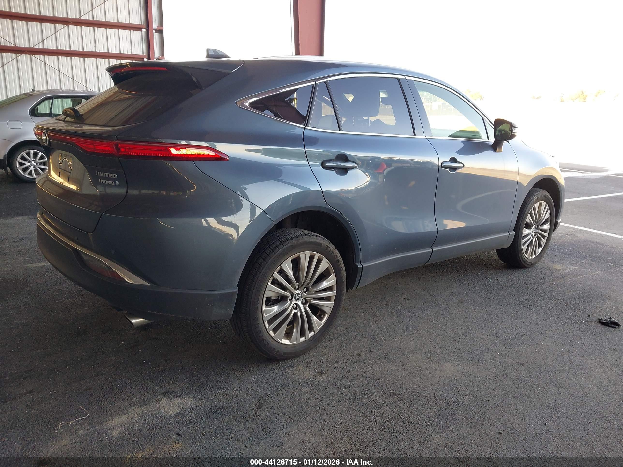 TOYOTA VENZA image 4