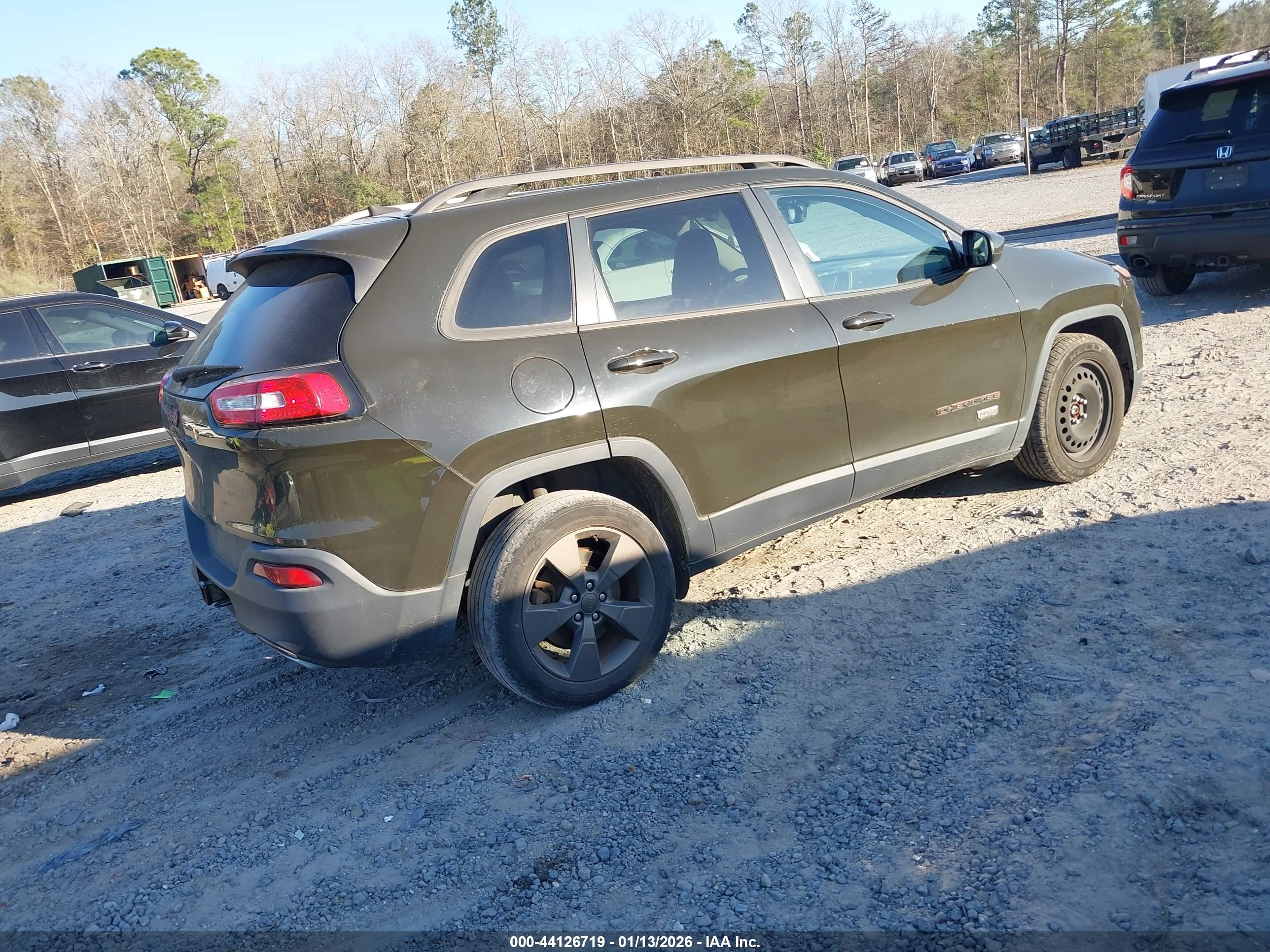 JEEP CHEROKEE image 4