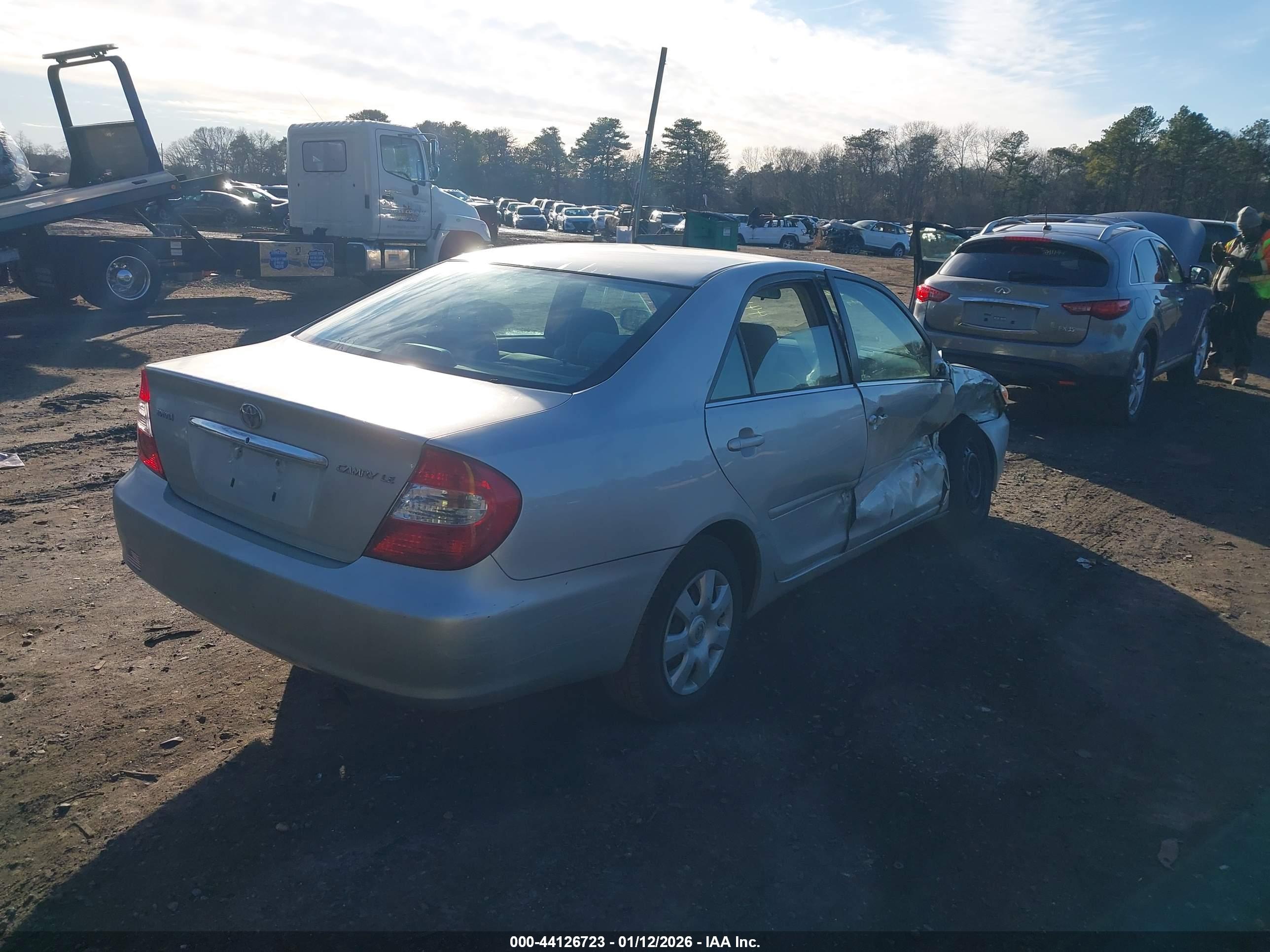 TOYOTA CAMRY image 4