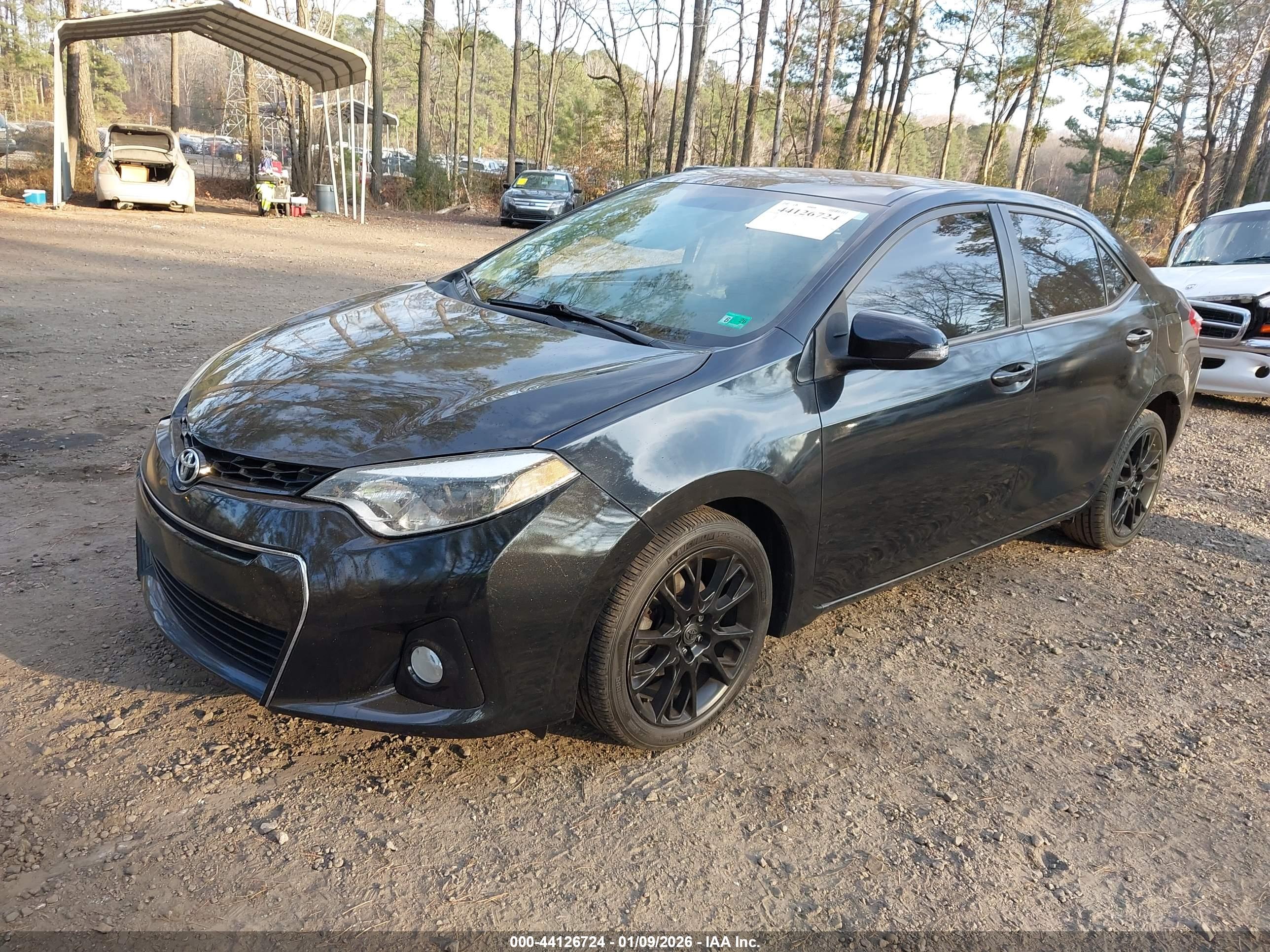 TOYOTA COROLLA image 2