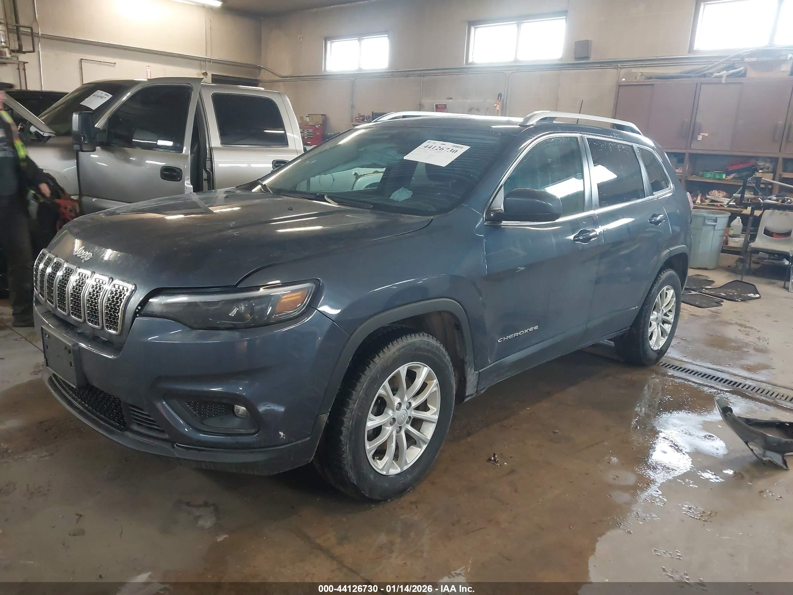 JEEP CHEROKEE image 2