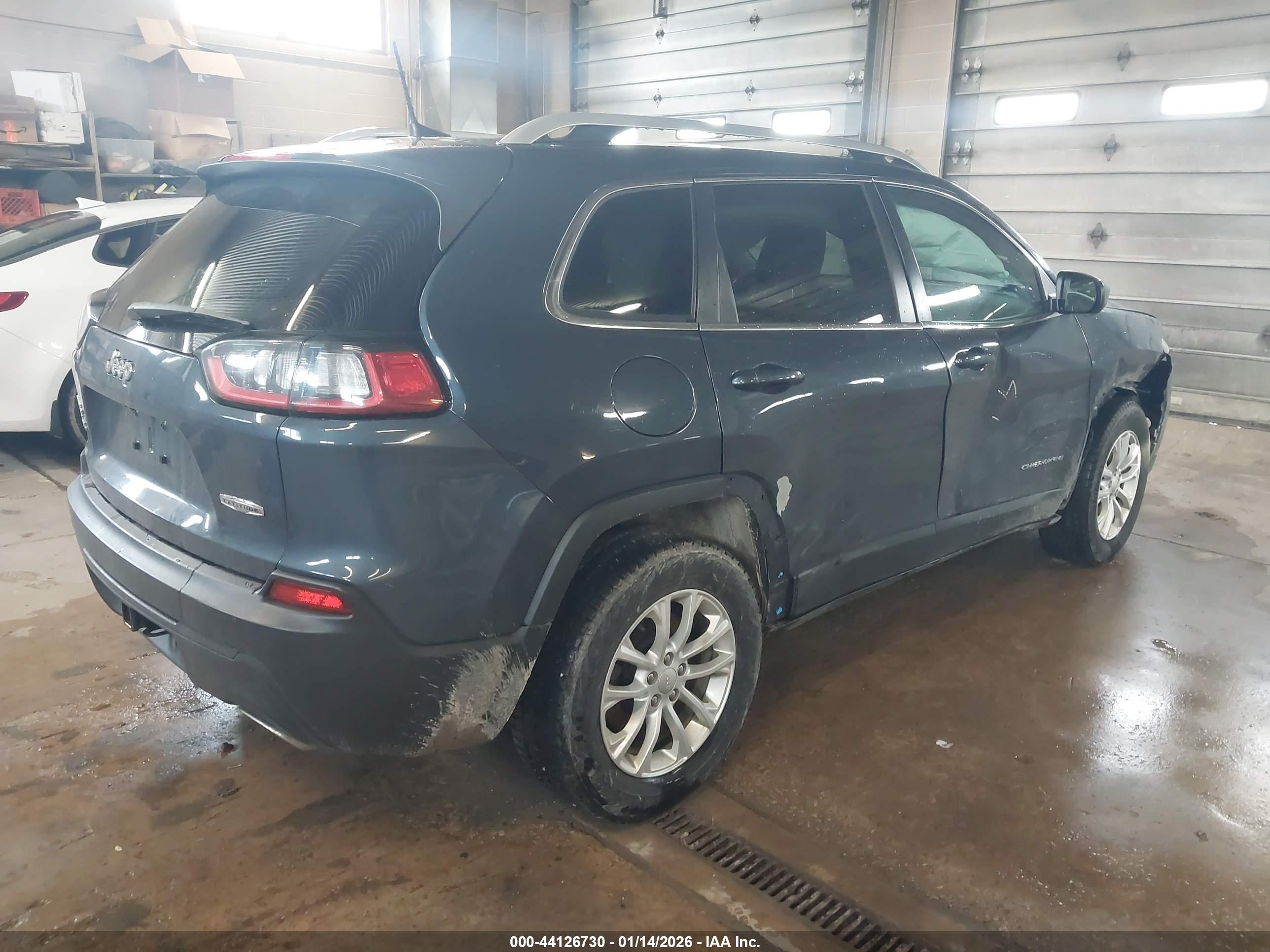 JEEP CHEROKEE image 4