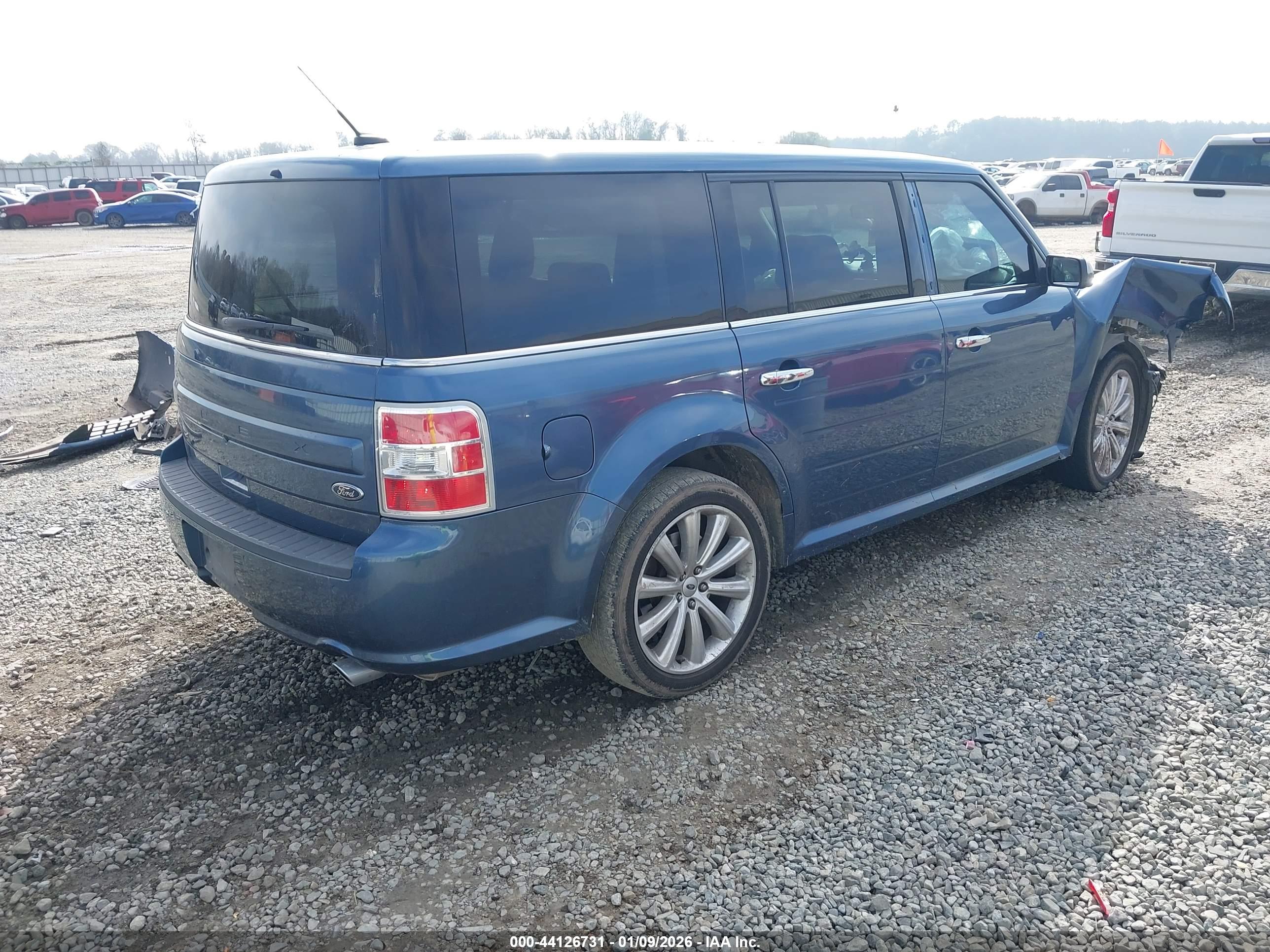 FORD FLEX image 4