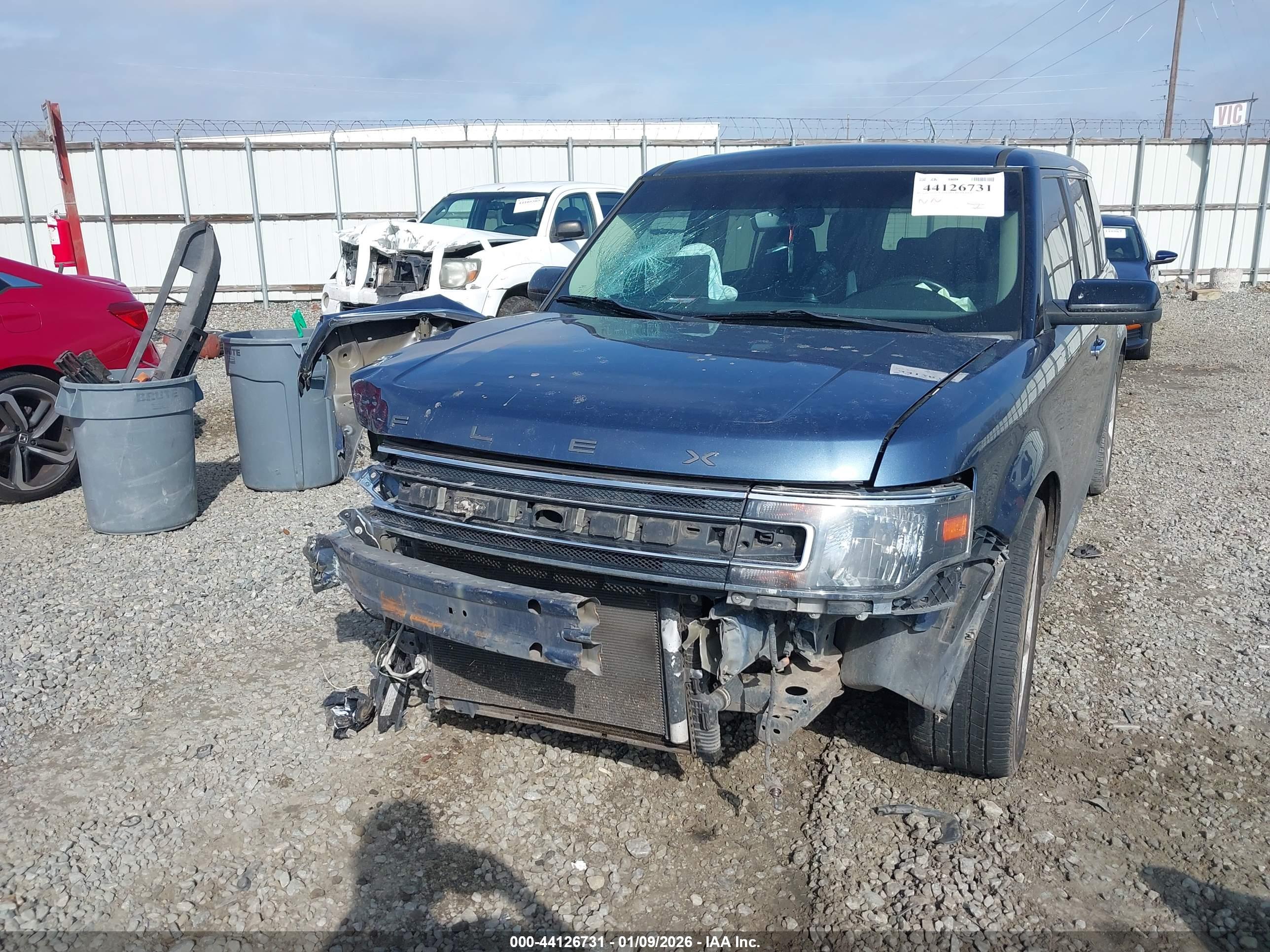 FORD FLEX image 6