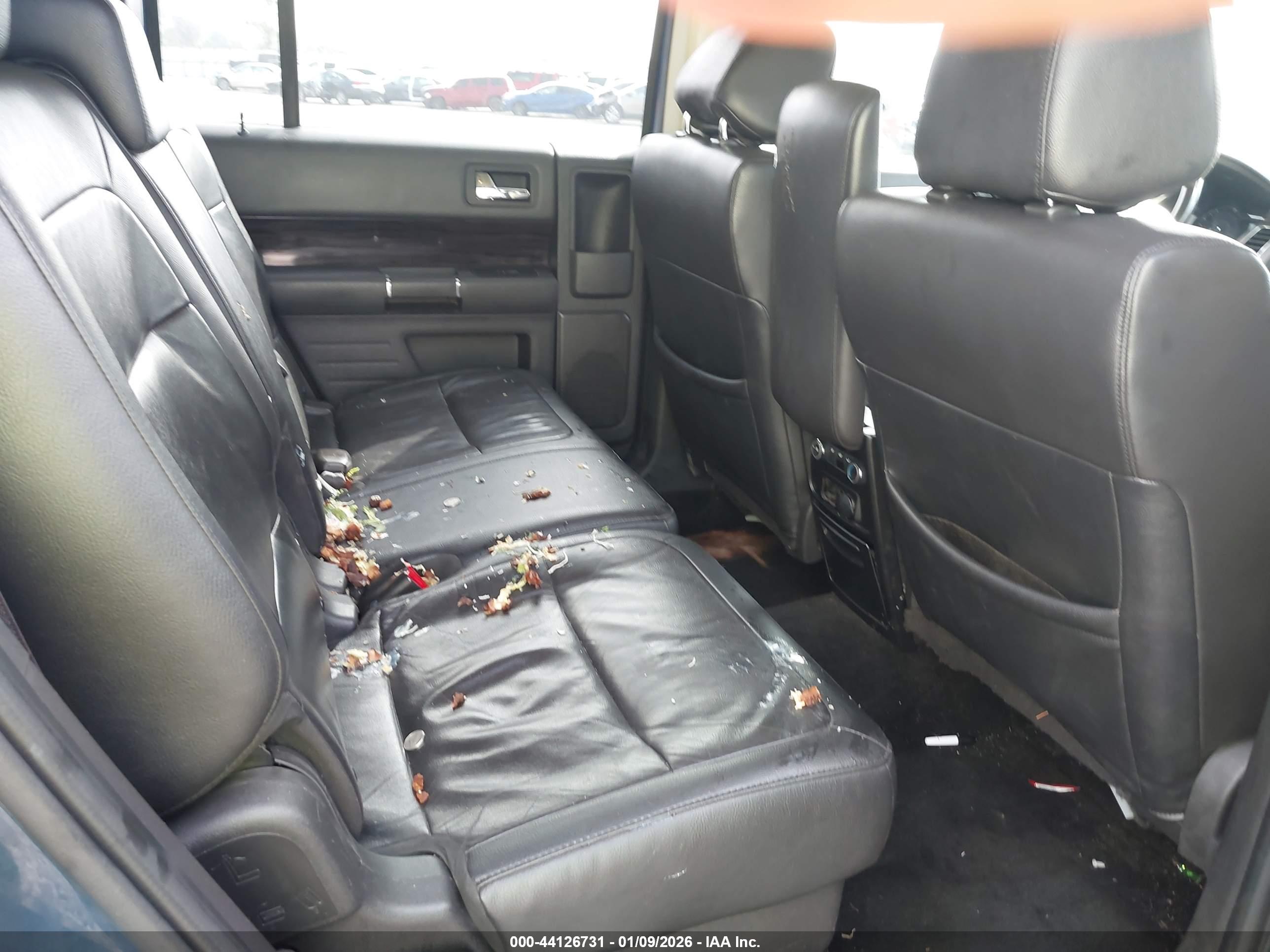 FORD FLEX image 8
