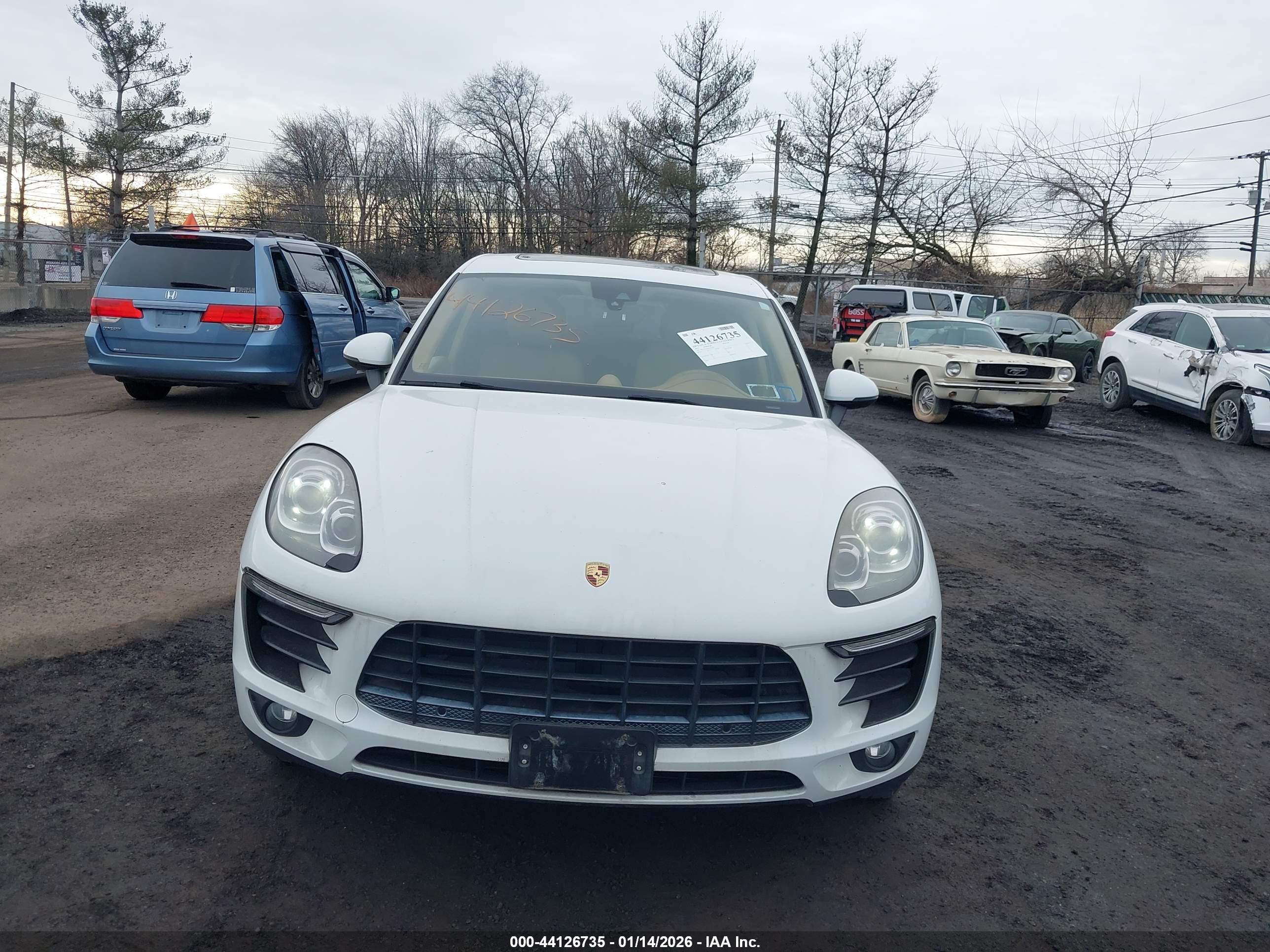 PORSCHE MACAN image 6