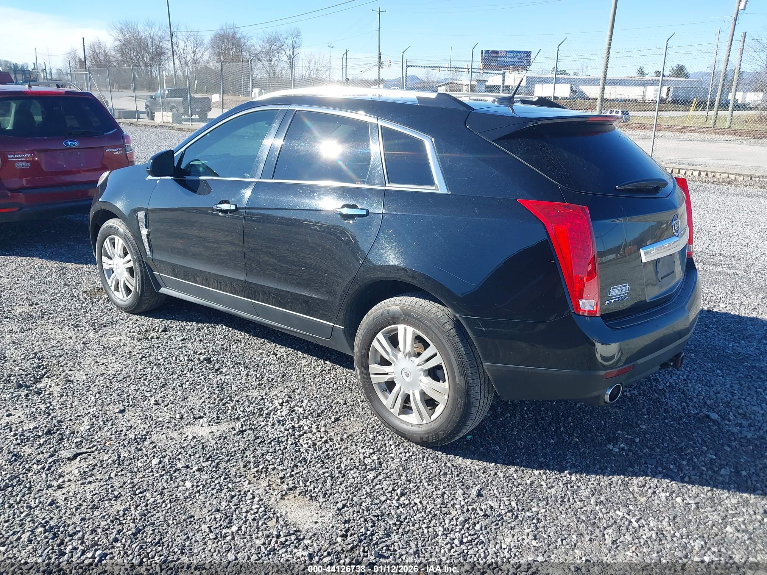CADILLAC SRX image 3