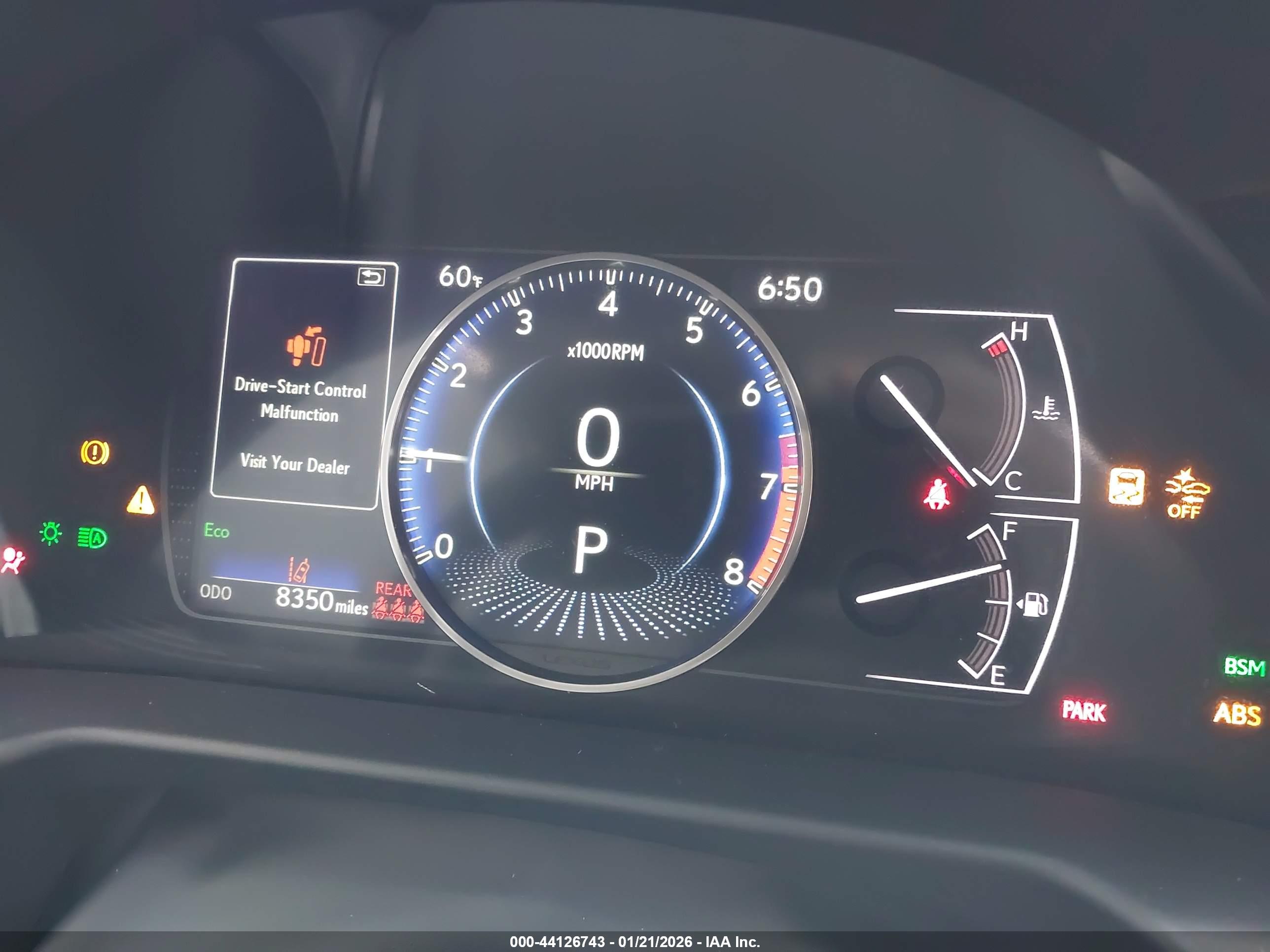 LEXUS ES image 7