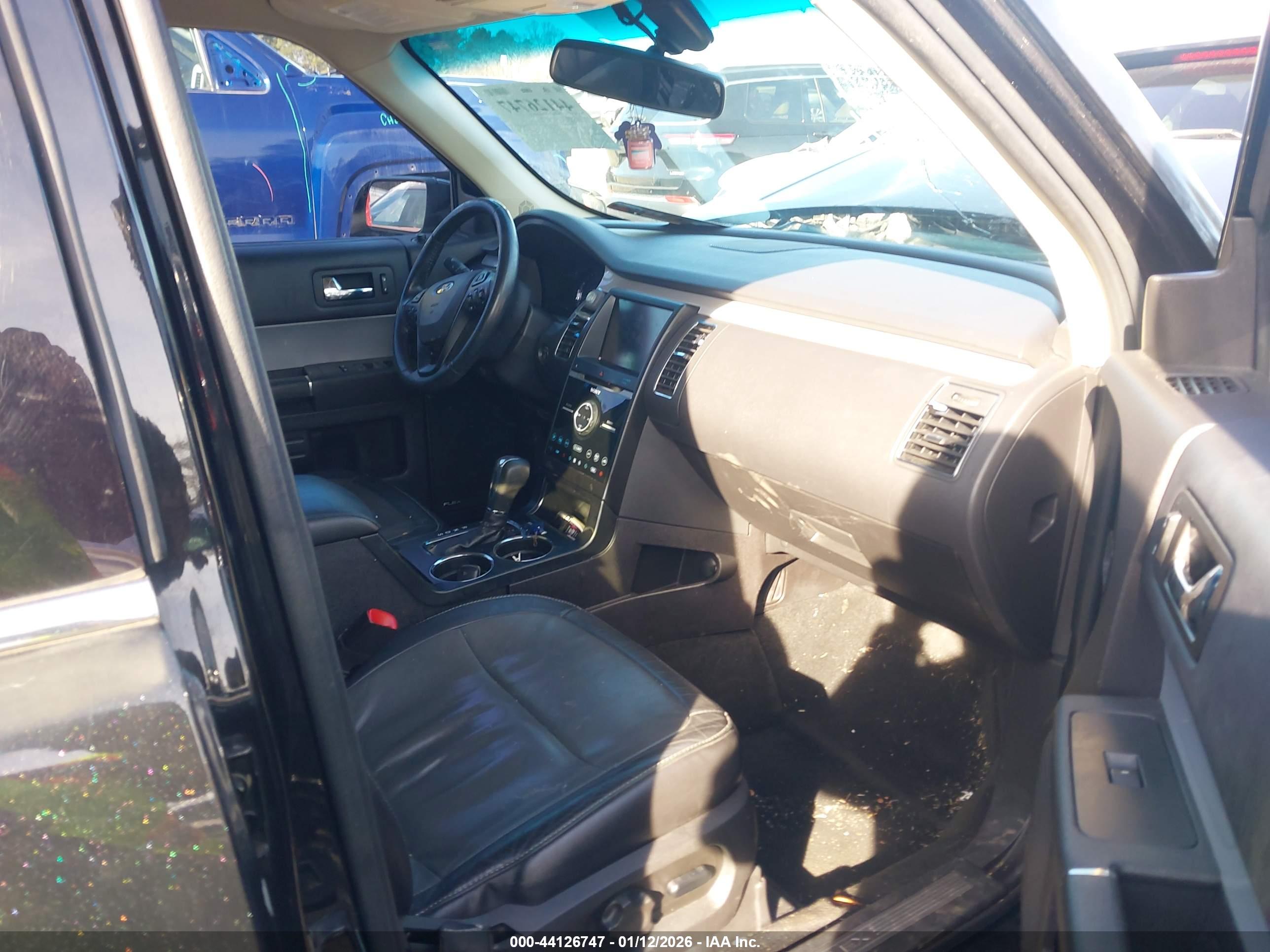 FORD FLEX image 5