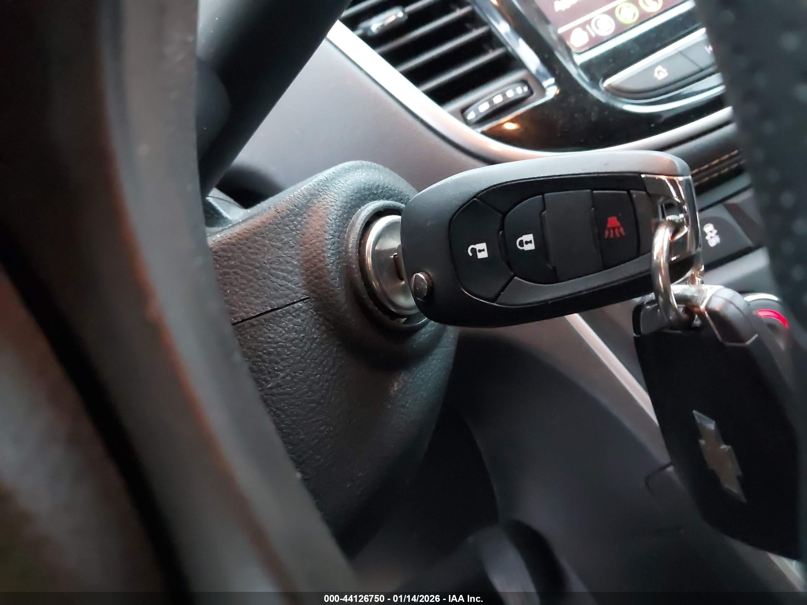 CHEVROLET TRAX image 11