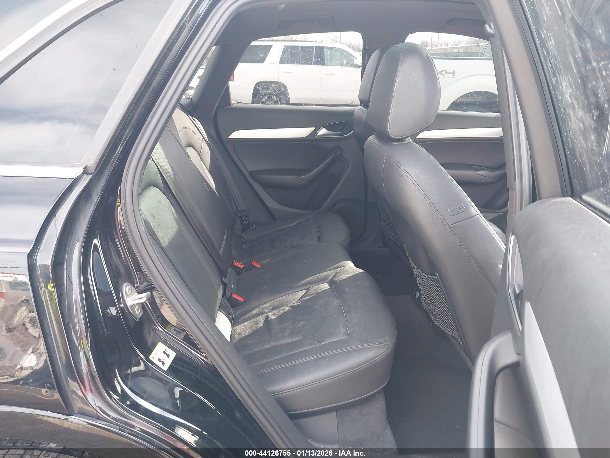 AUDI Q3 image 8