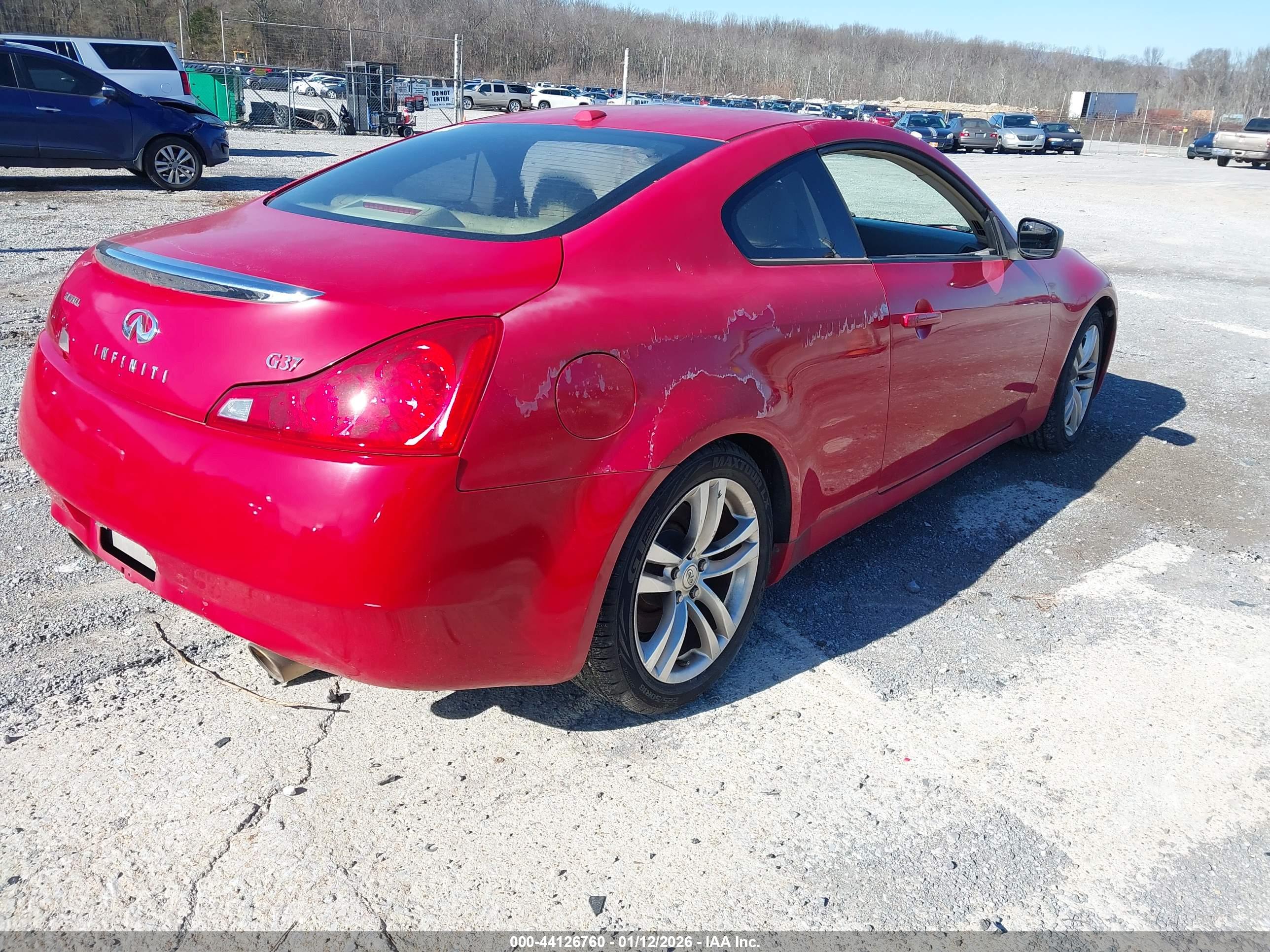 INFINITI G37 image 4
