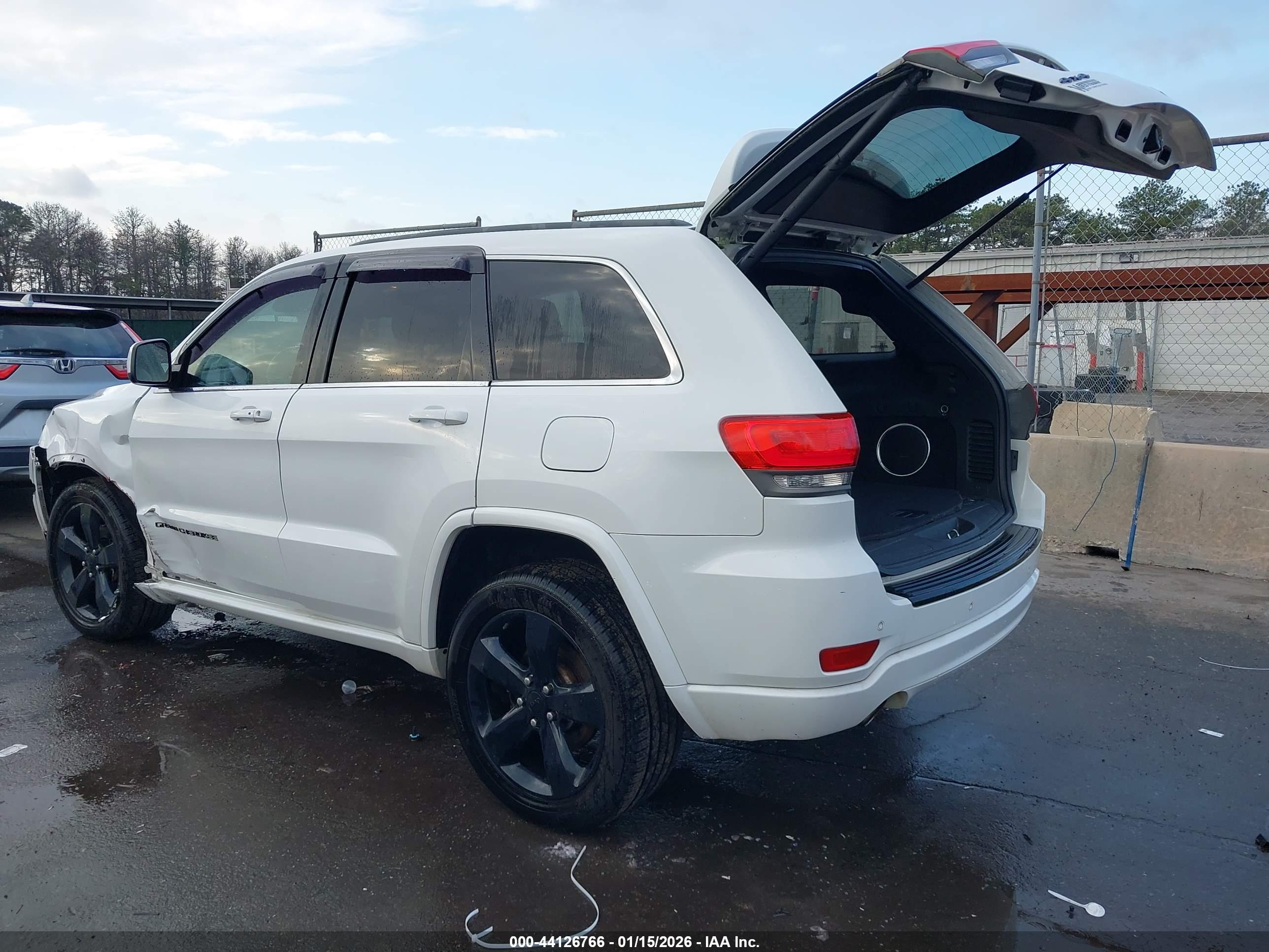 JEEP GRAND image 3