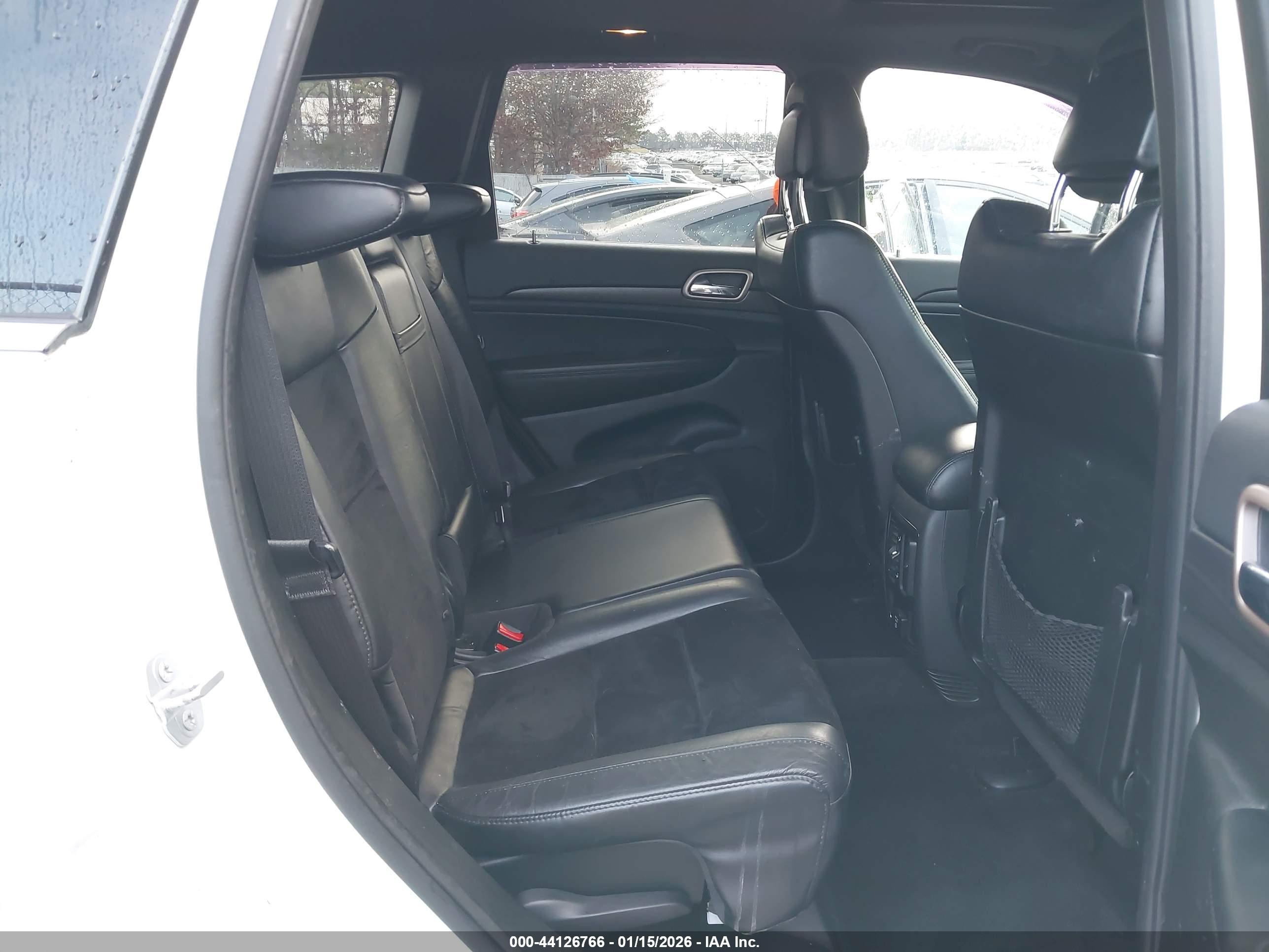 JEEP GRAND image 8