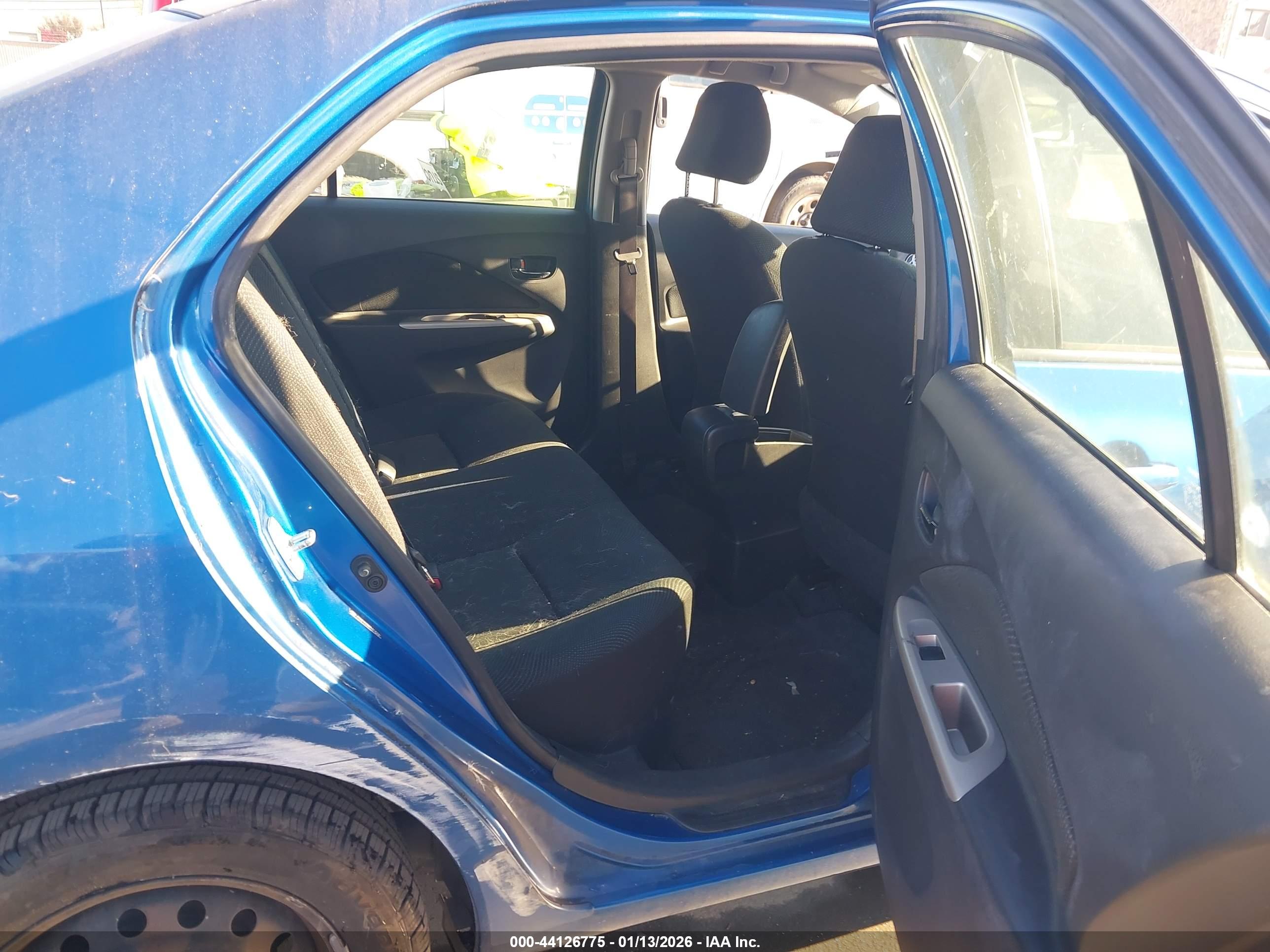 TOYOTA YARIS image 8