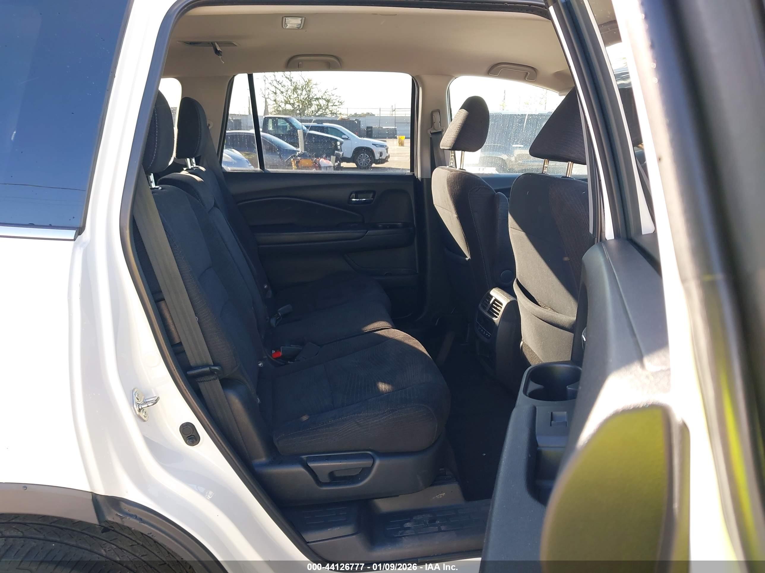 HONDA PILOT image 8