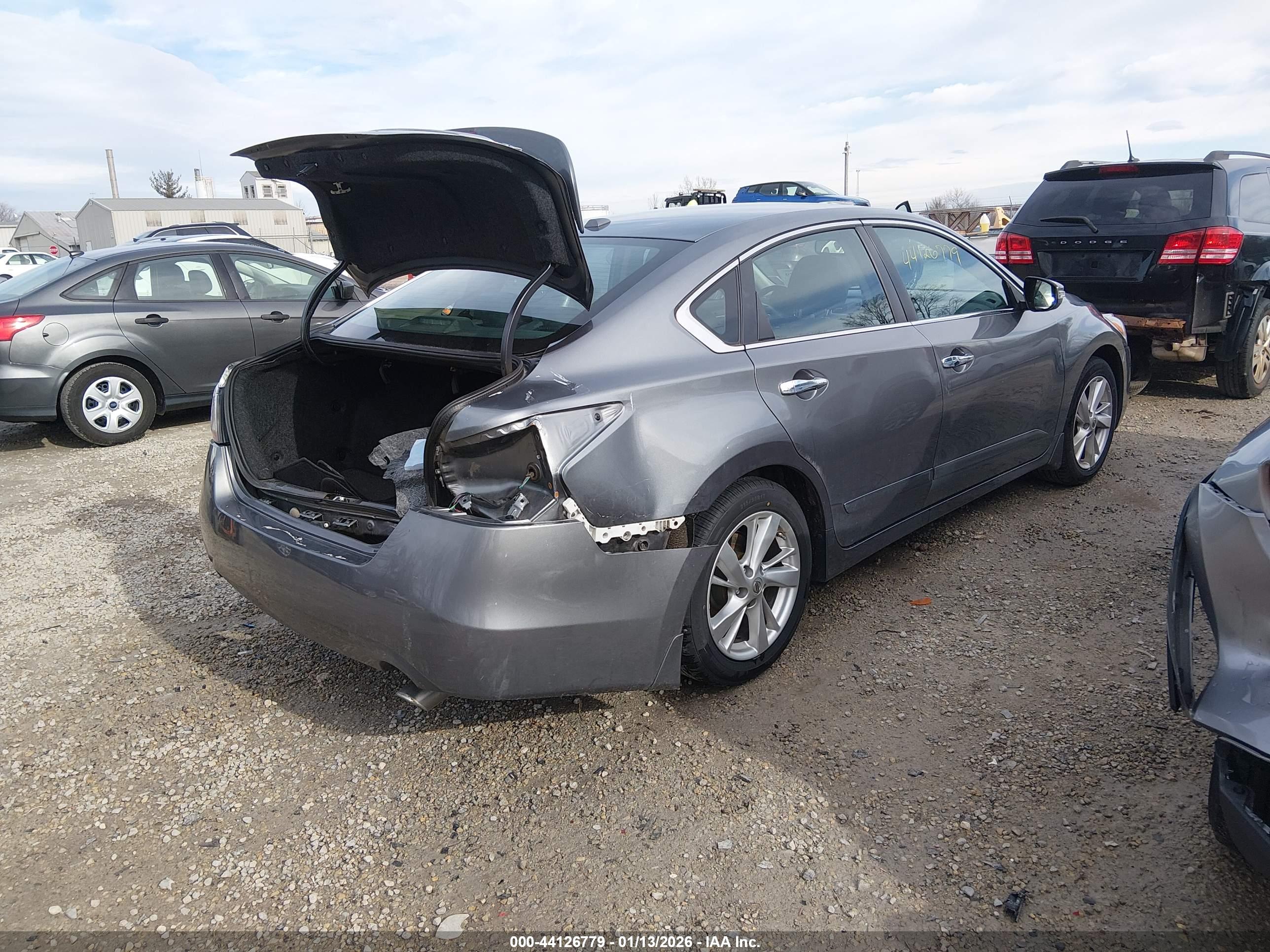 NISSAN ALTIMA image 4
