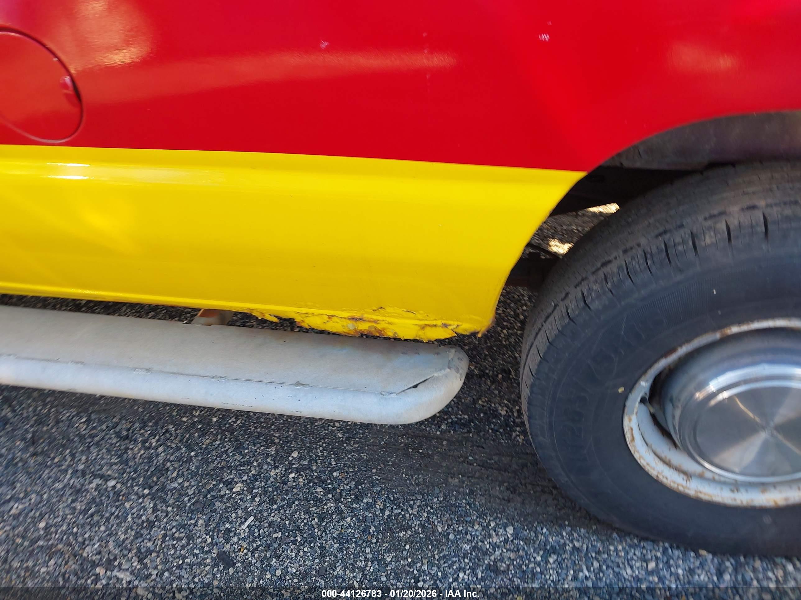 FORD E-250 image 6