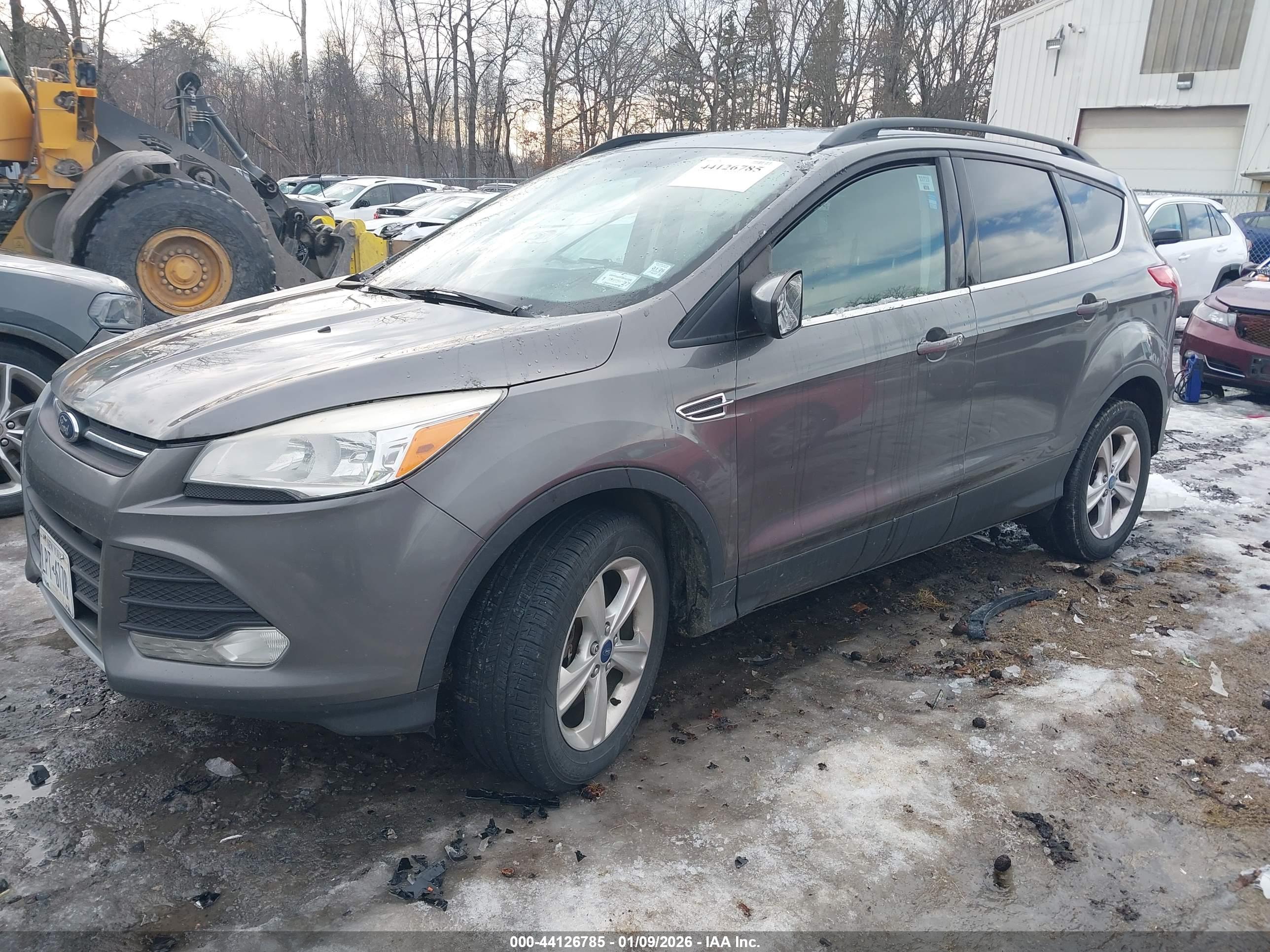 FORD ESCAPE image 2