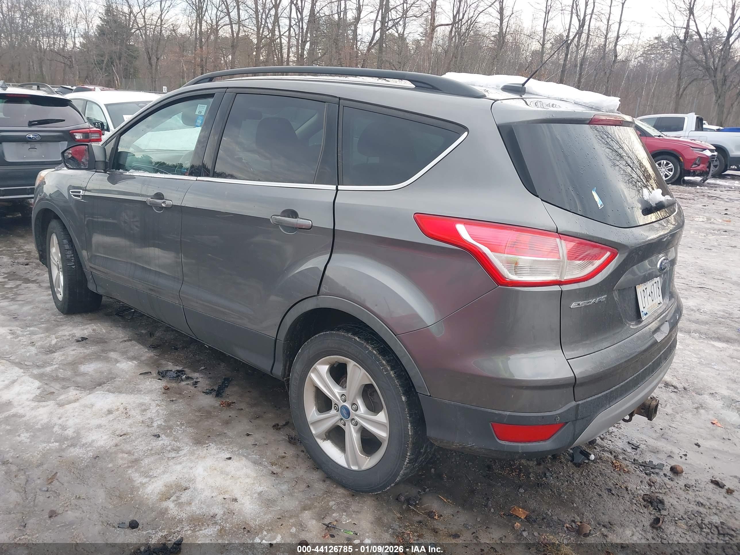 FORD ESCAPE image 3