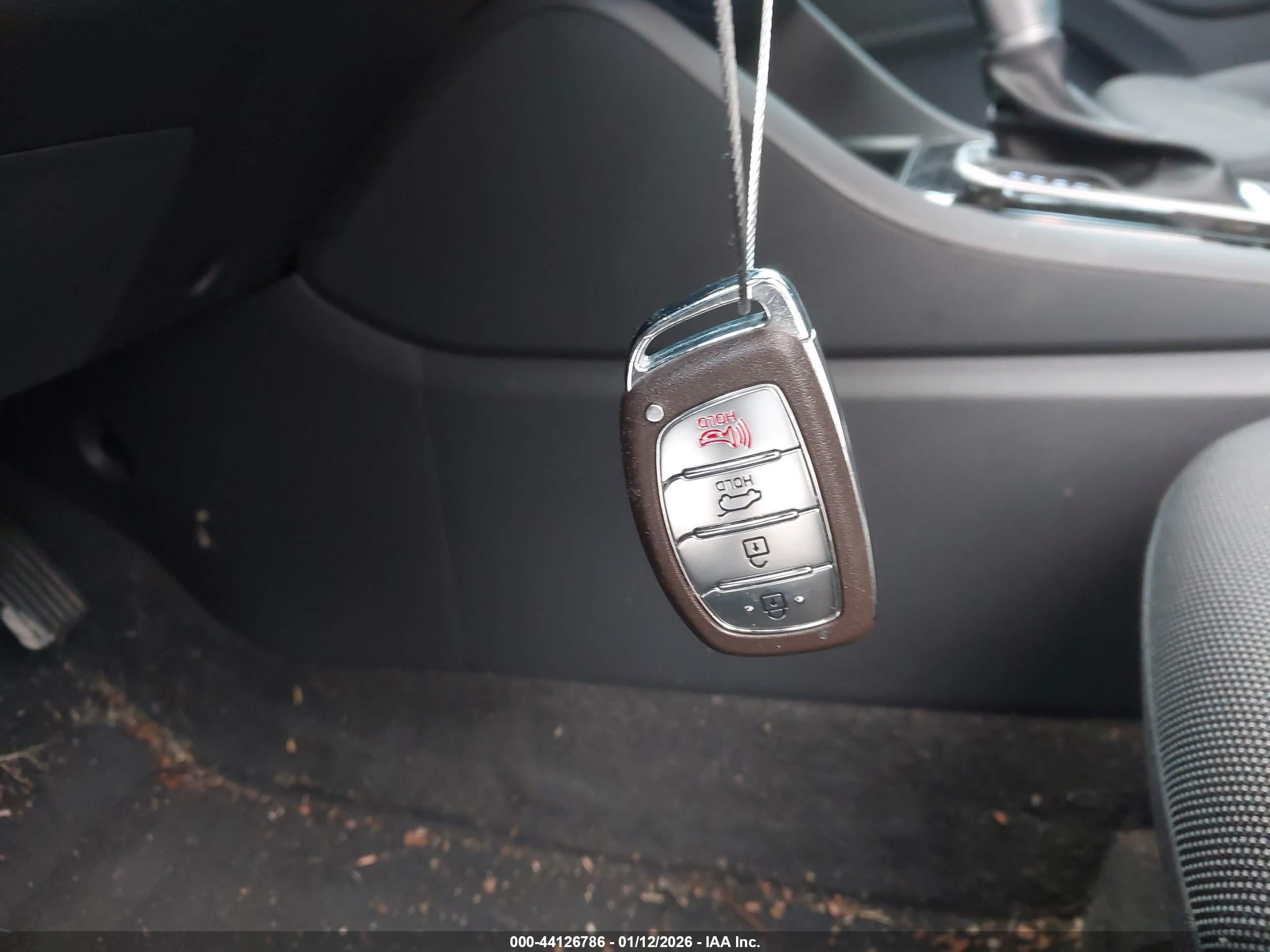 HYUNDAI IONIQ image 11