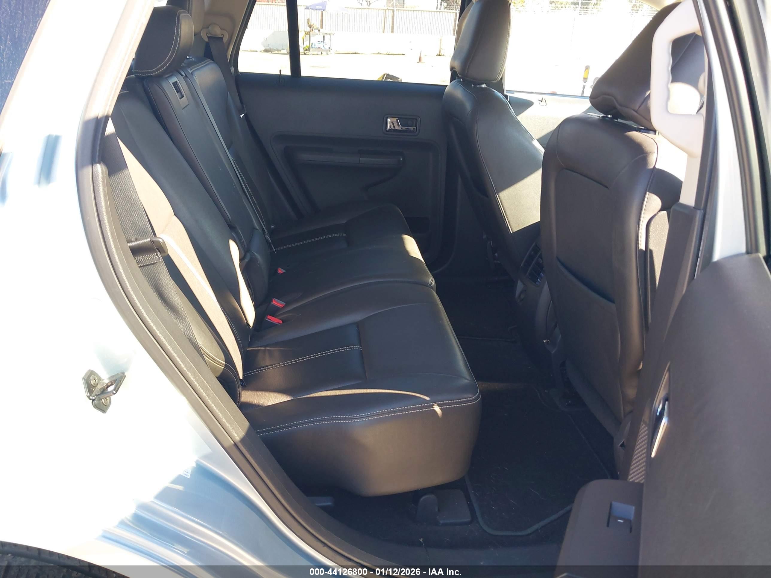 FORD EDGE image 8