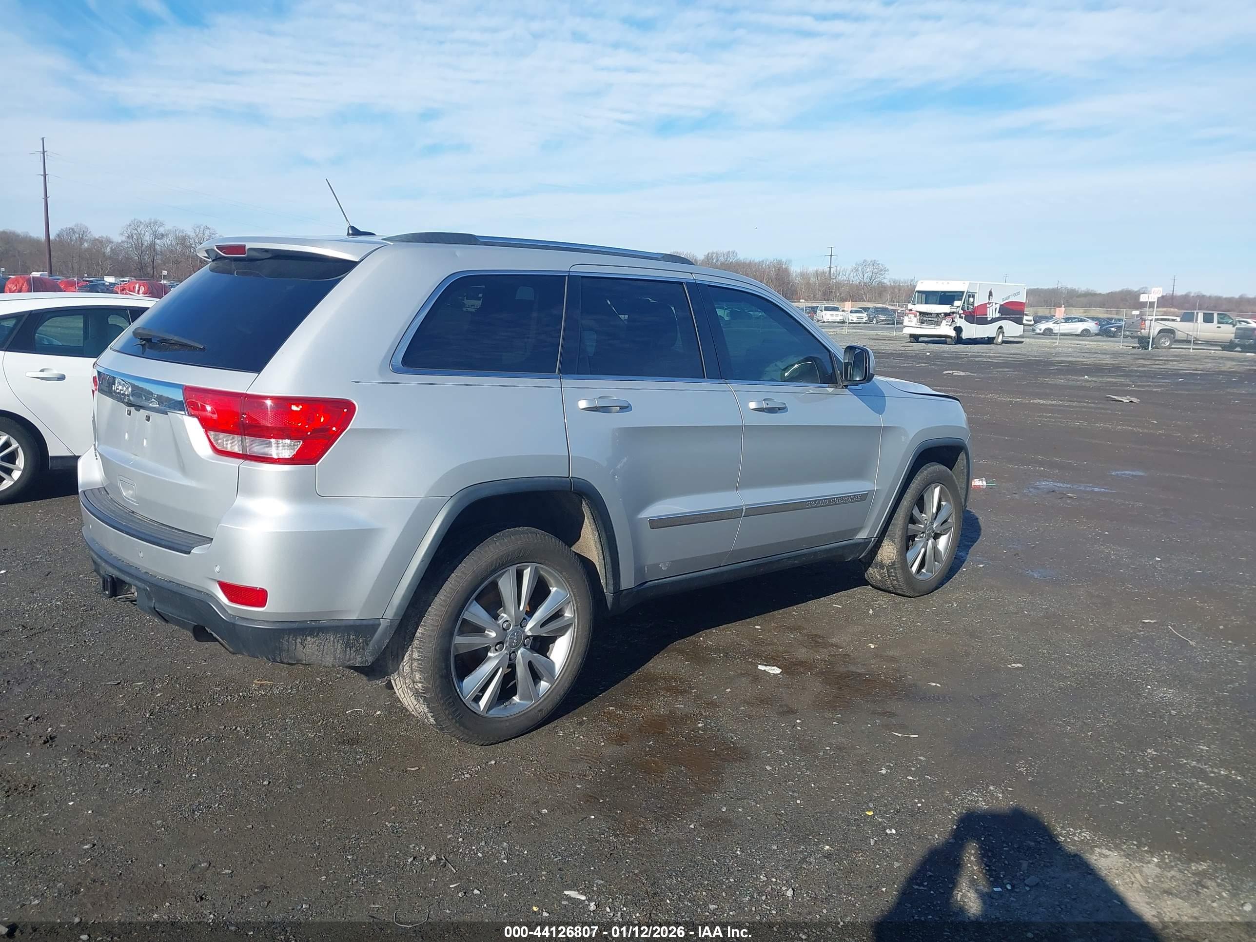 JEEP GRAND image 4