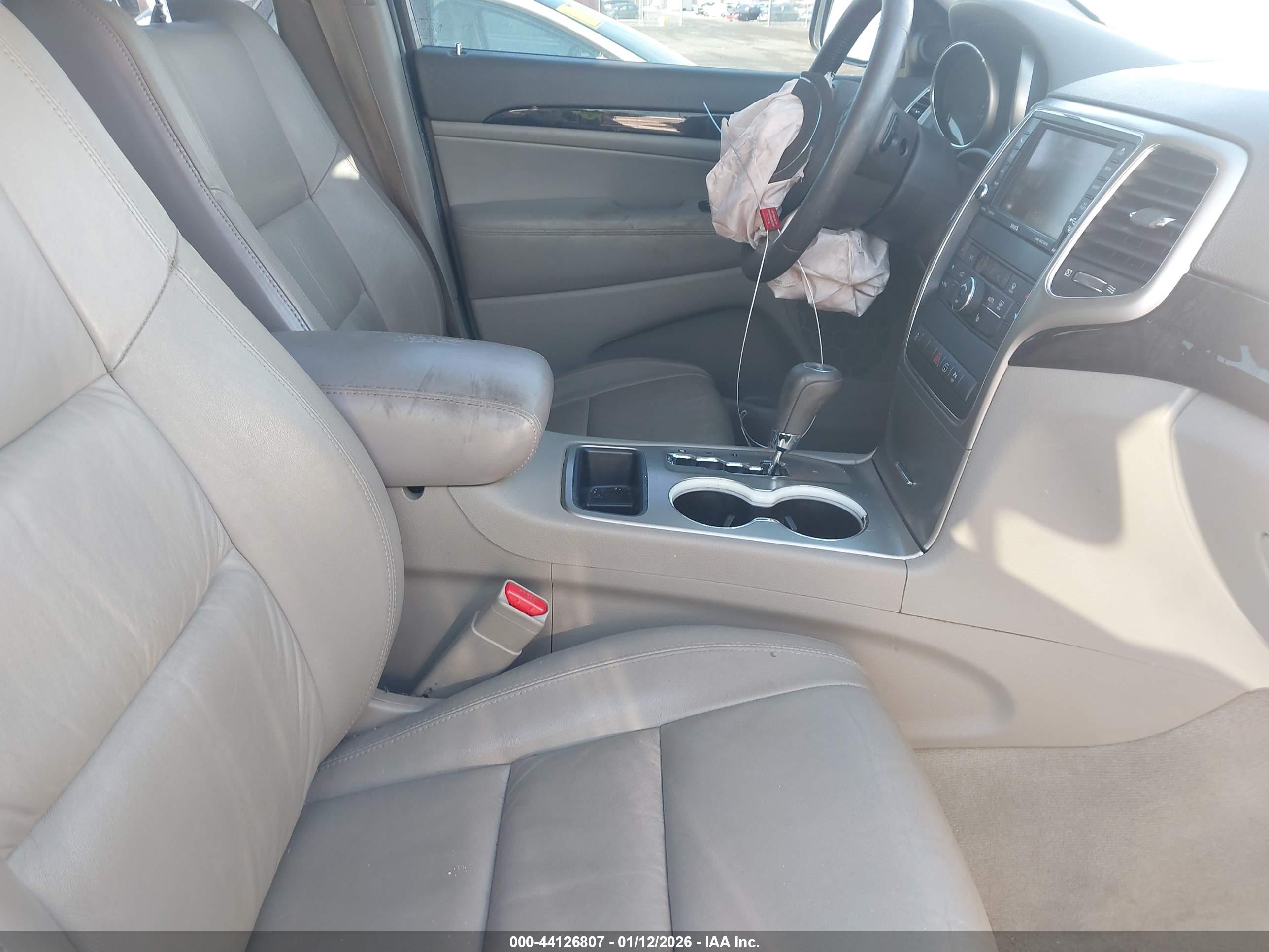 JEEP GRAND image 5