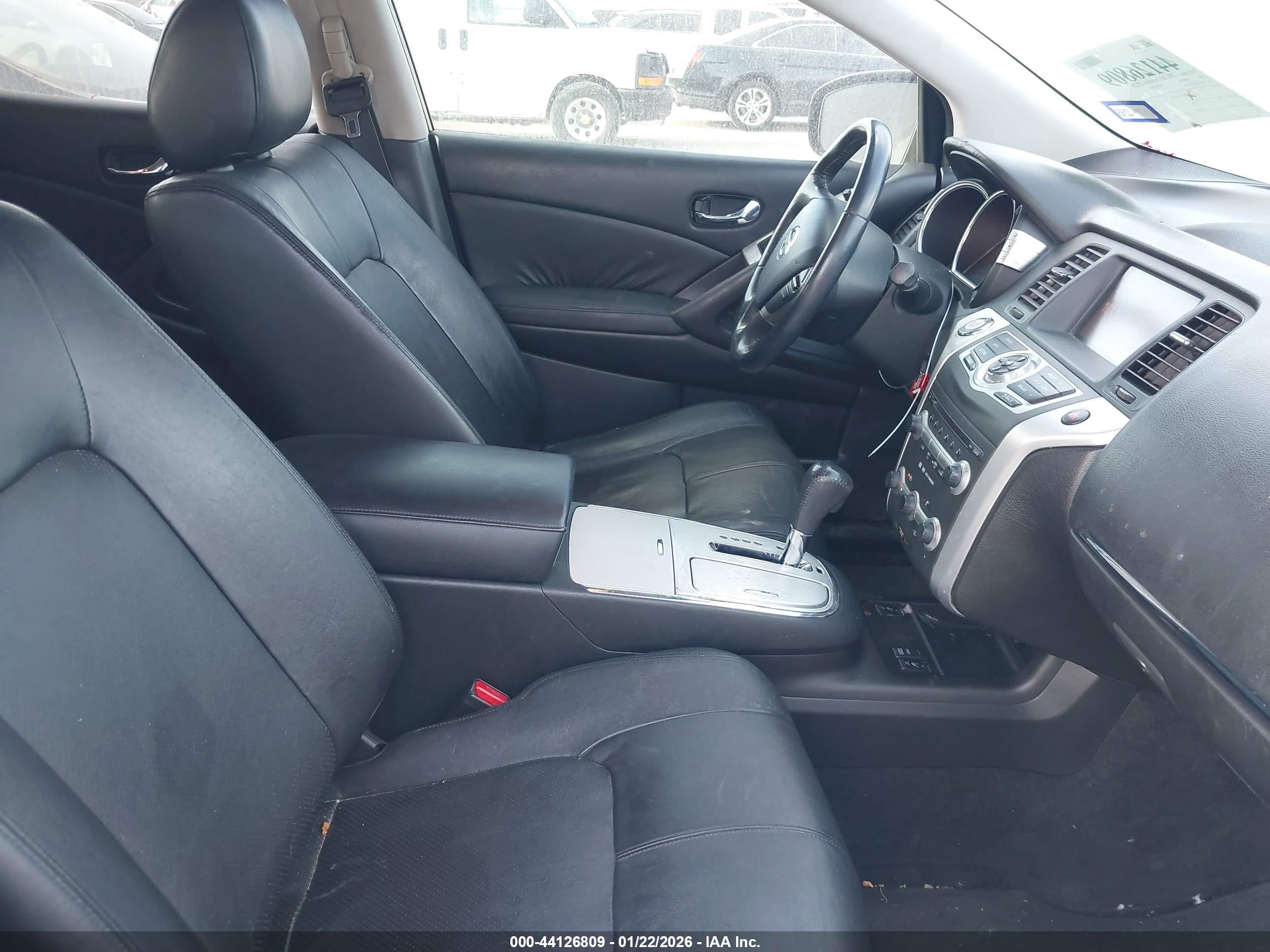 NISSAN MURANO image 5