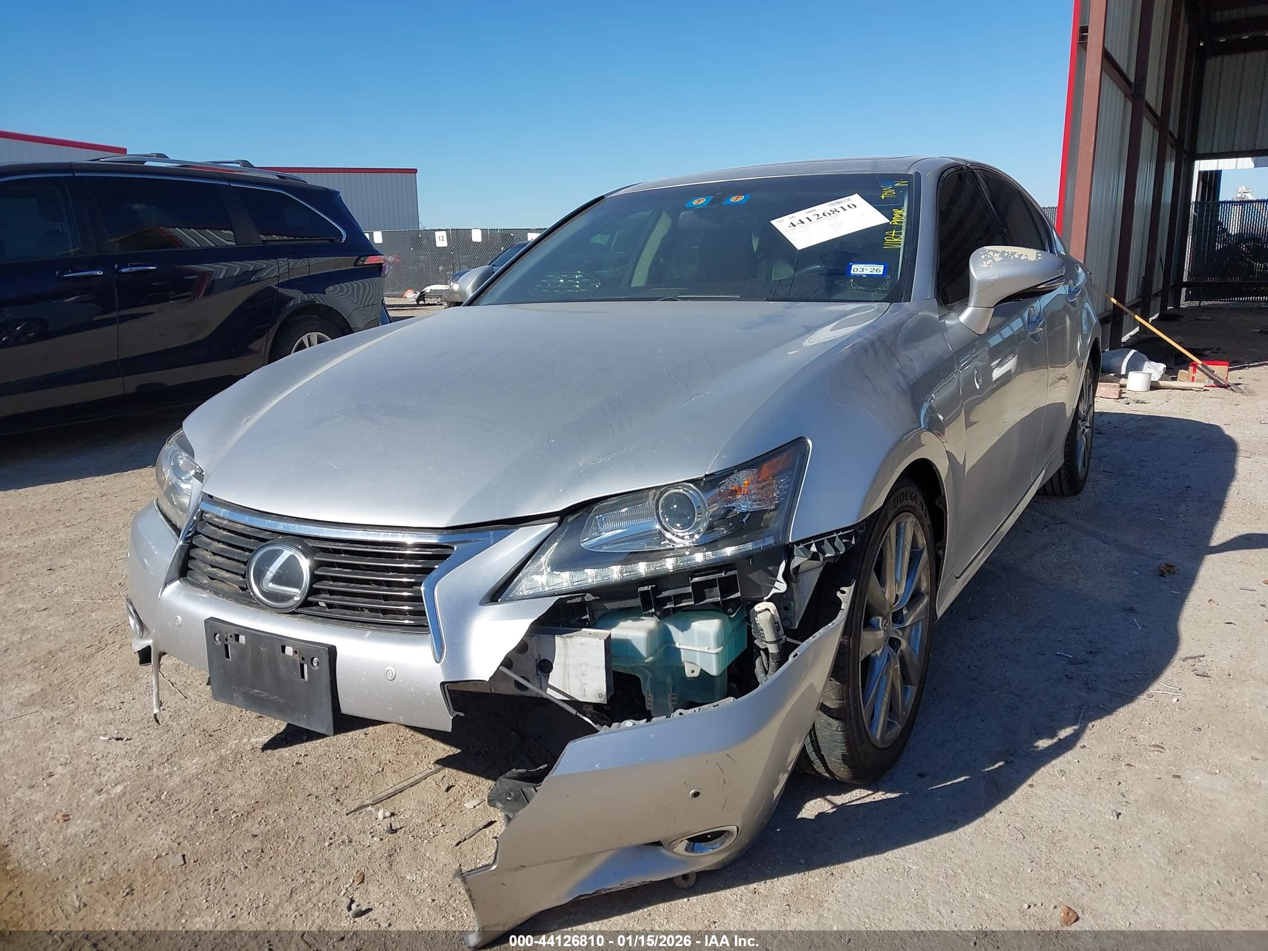 LEXUS GS image 2