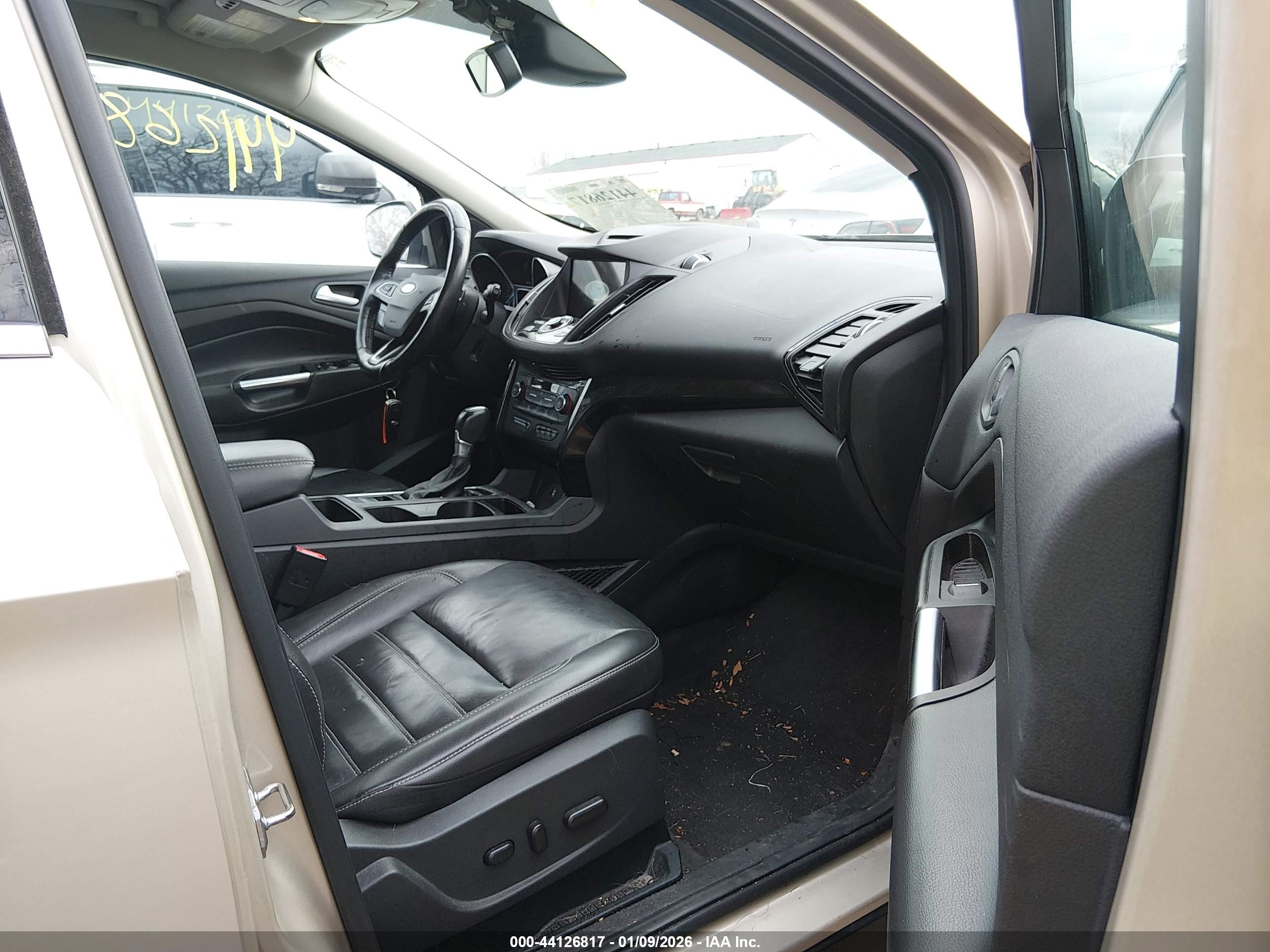 FORD ESCAPE image 5