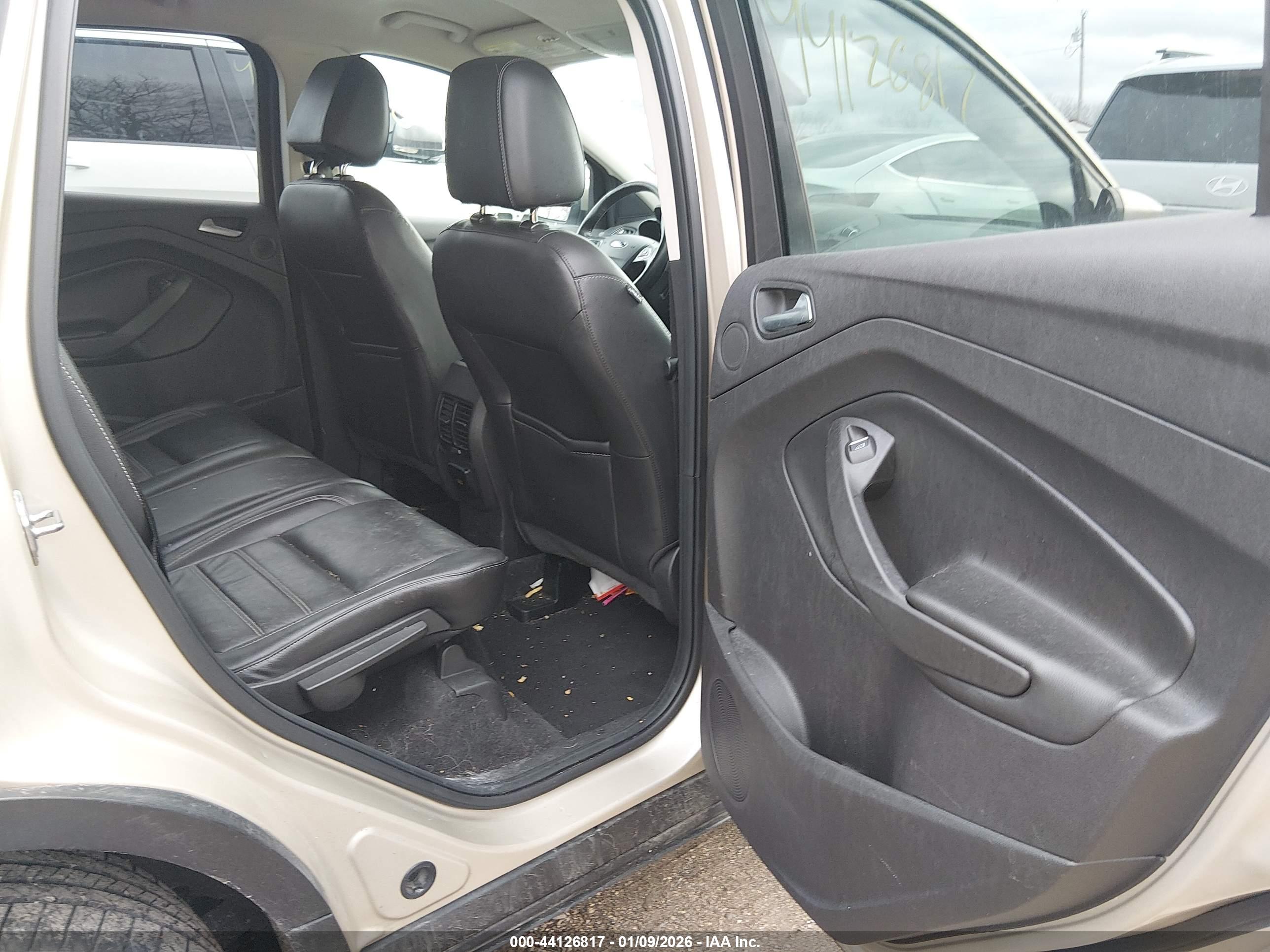 FORD ESCAPE image 8
