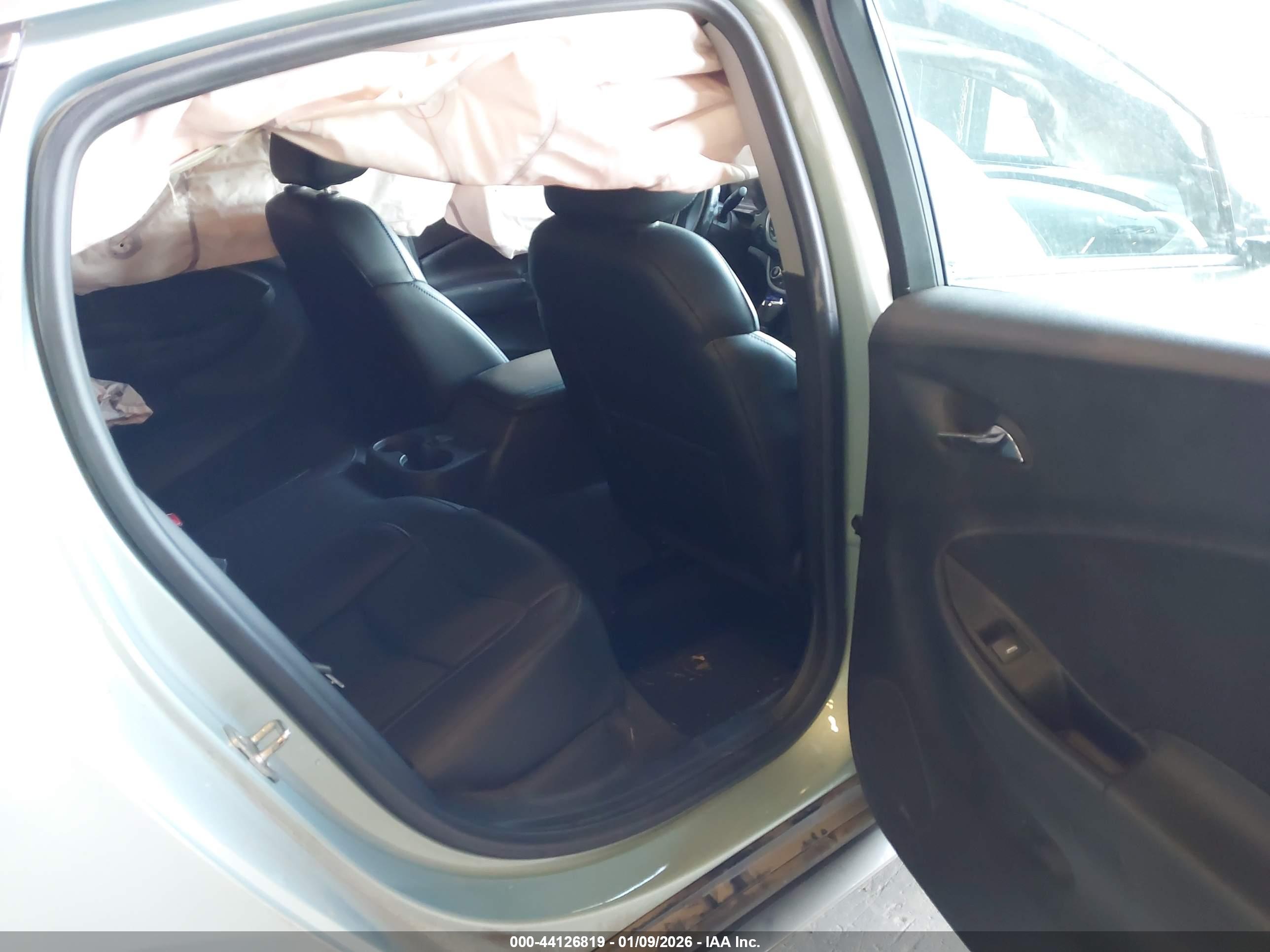 CHEVROLET VOLT image 8
