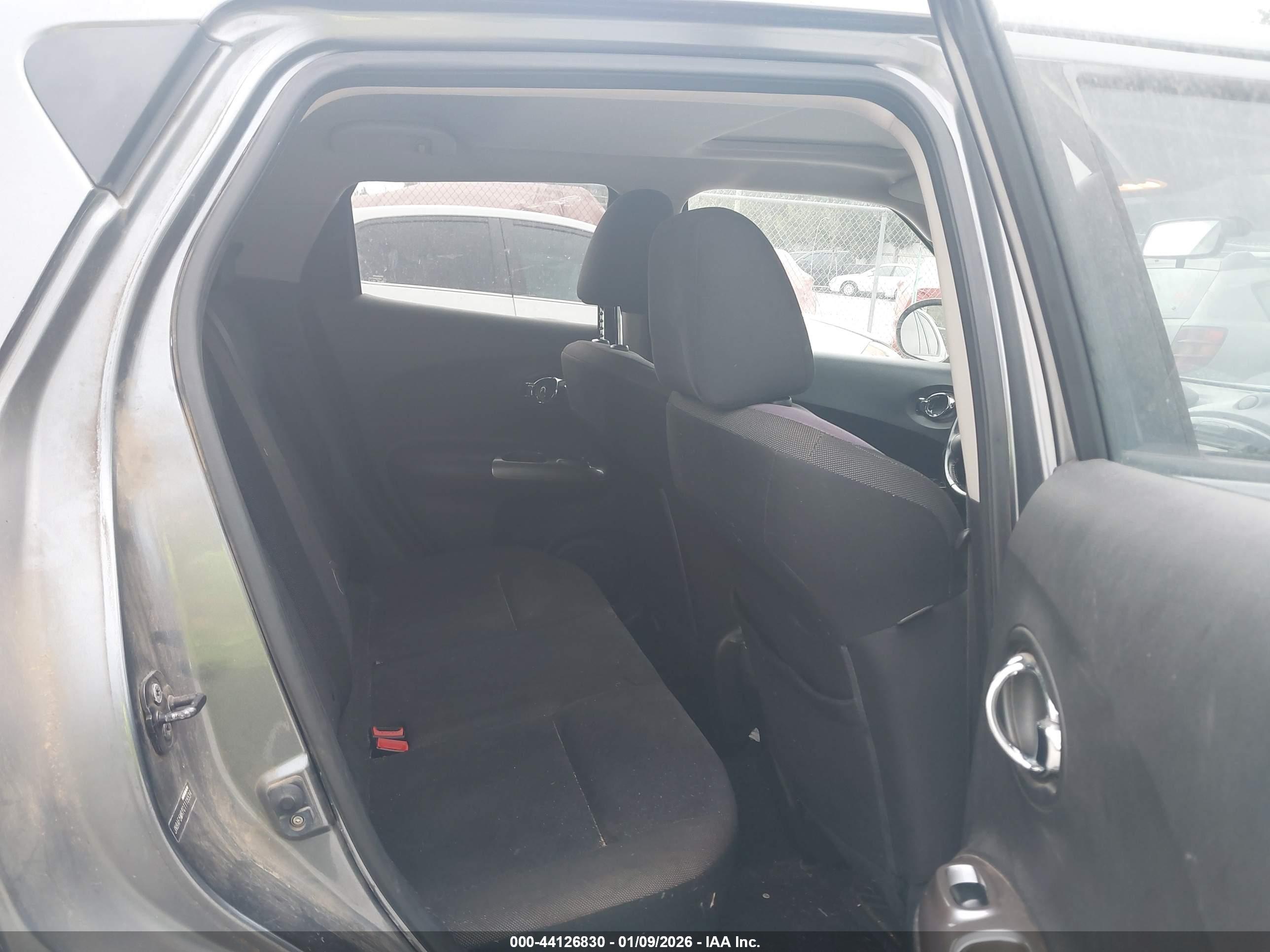 NISSAN JUKE image 8