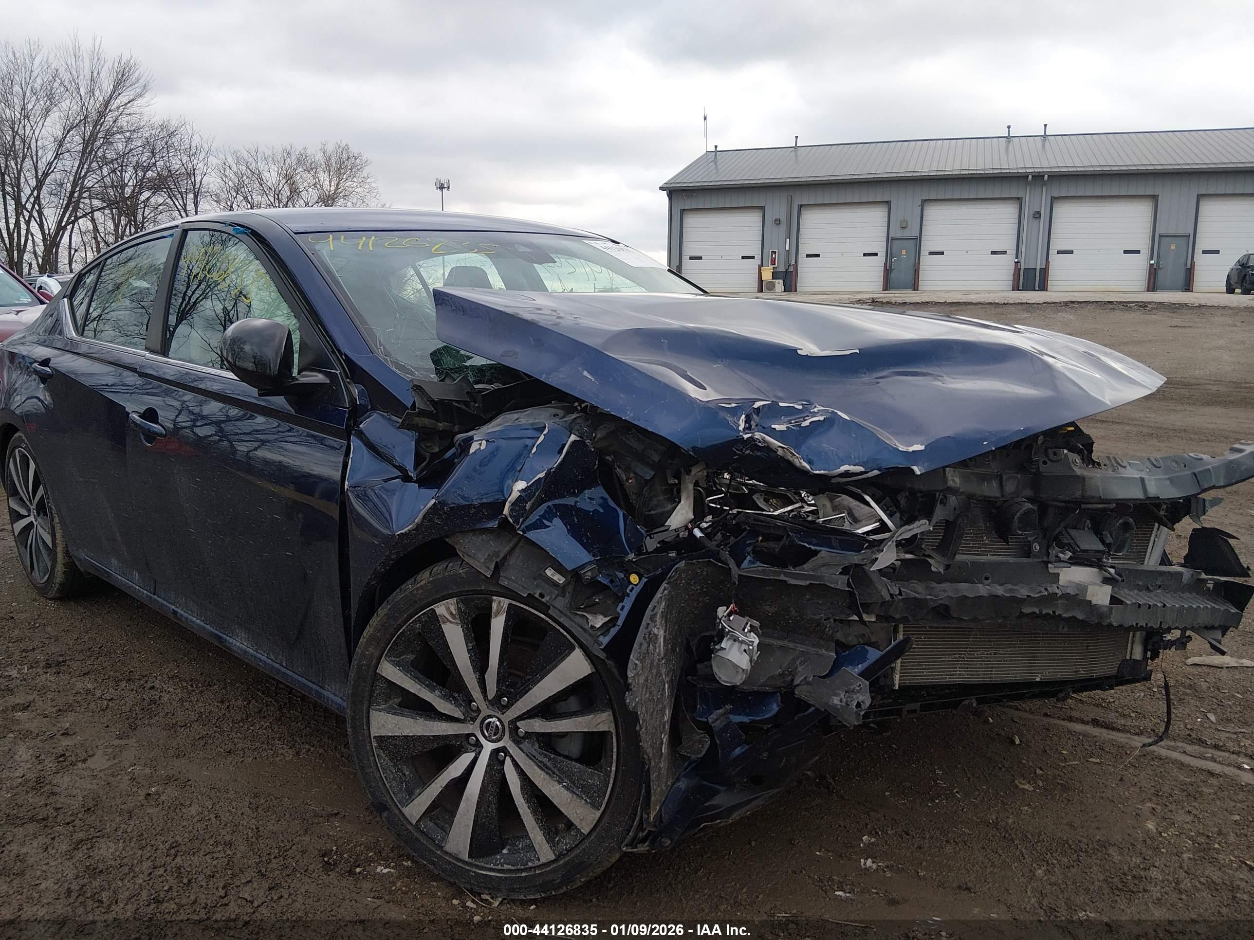 NISSAN ALTIMA image 6