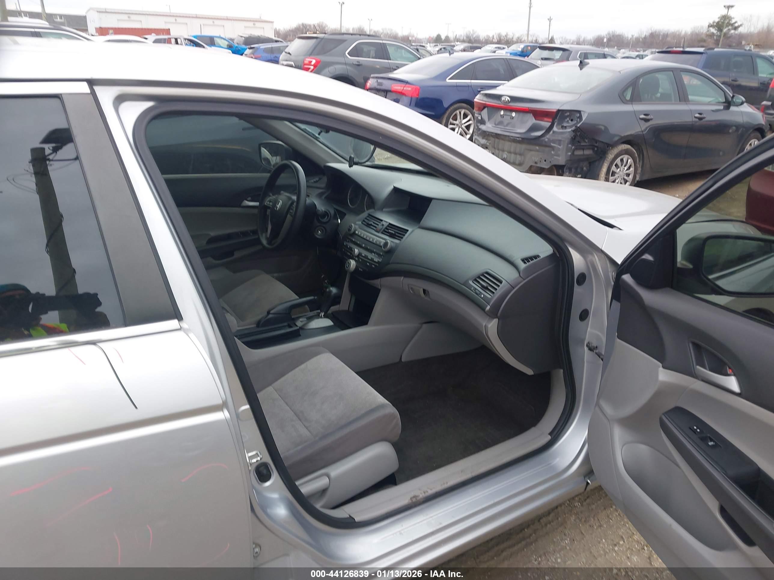 HONDA ACCORD image 5