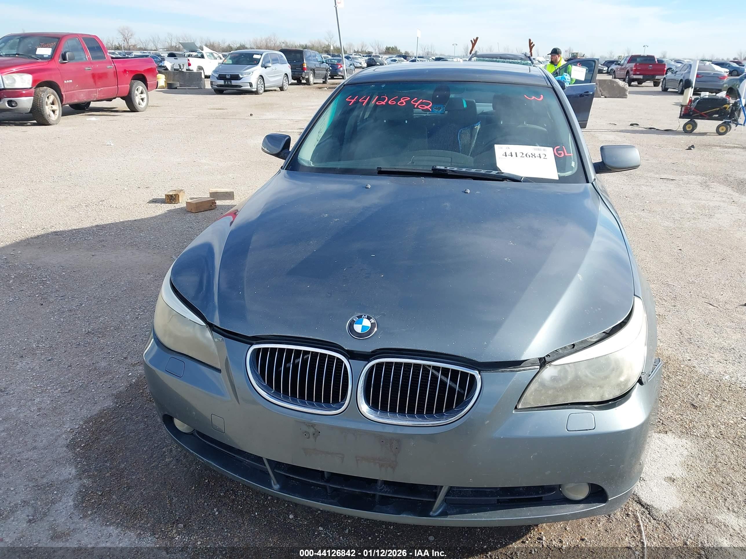 BMW 530I image 6