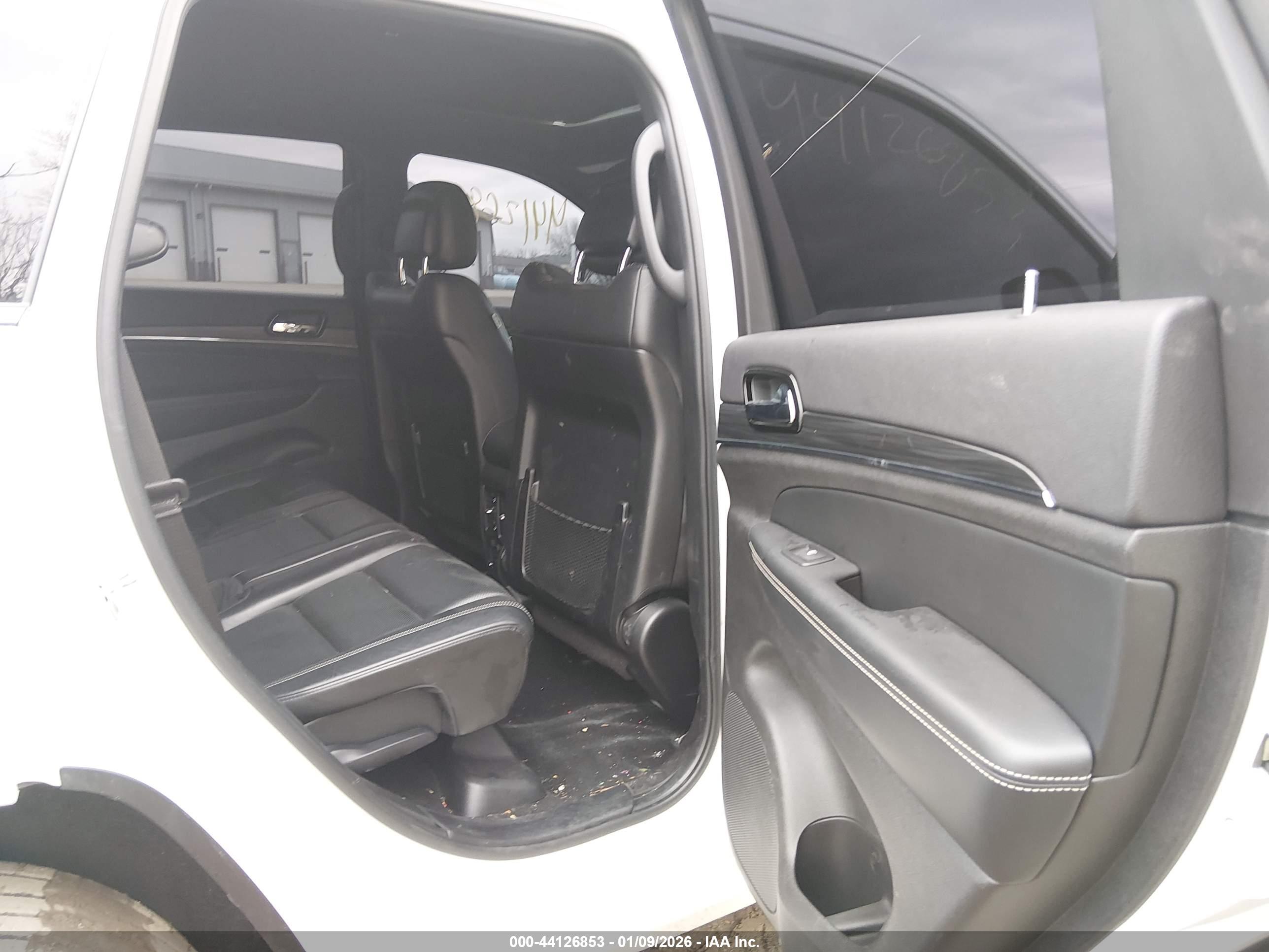 JEEP GRAND image 8