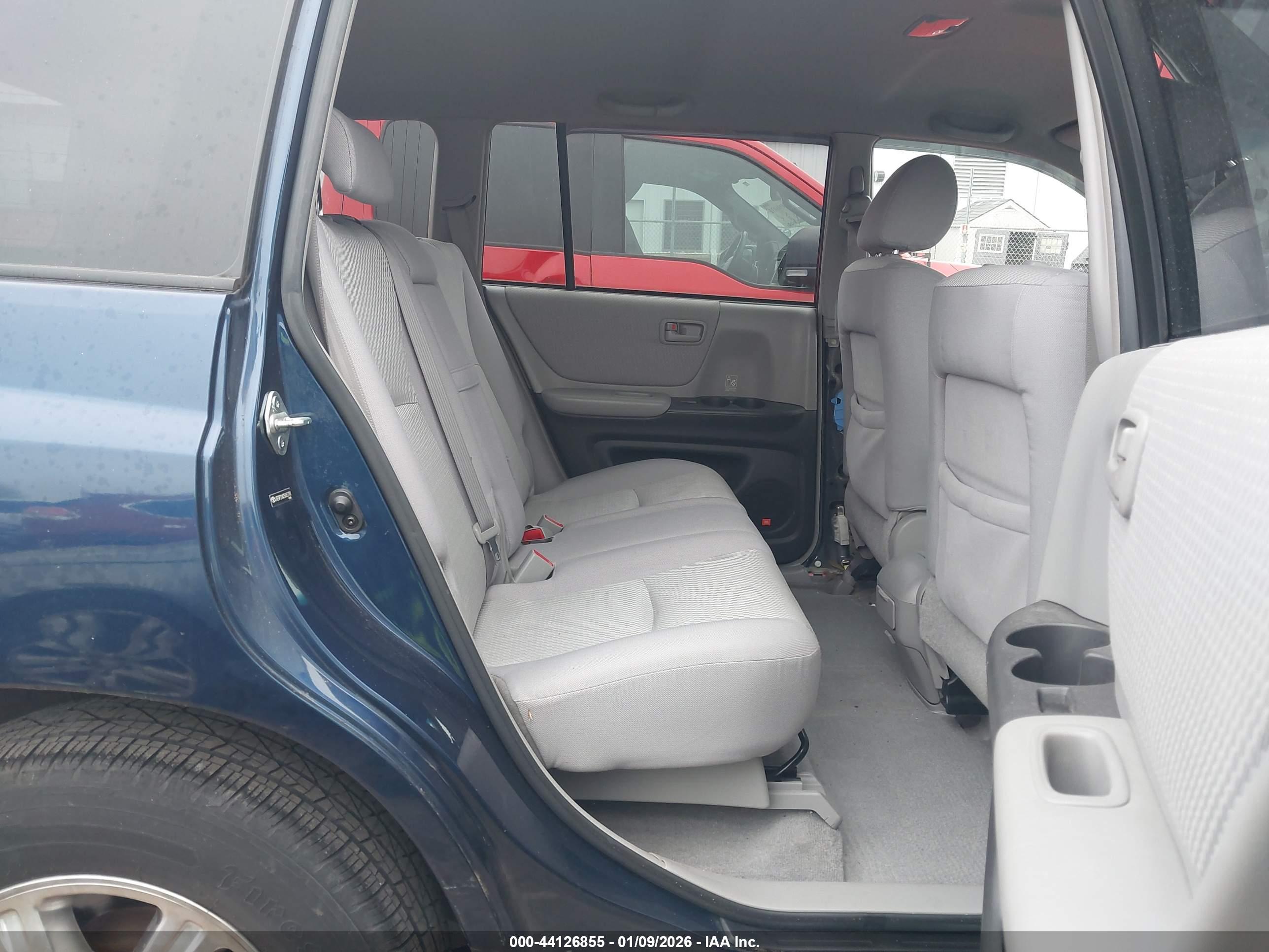 TOYOTA HIGHLANDER image 8