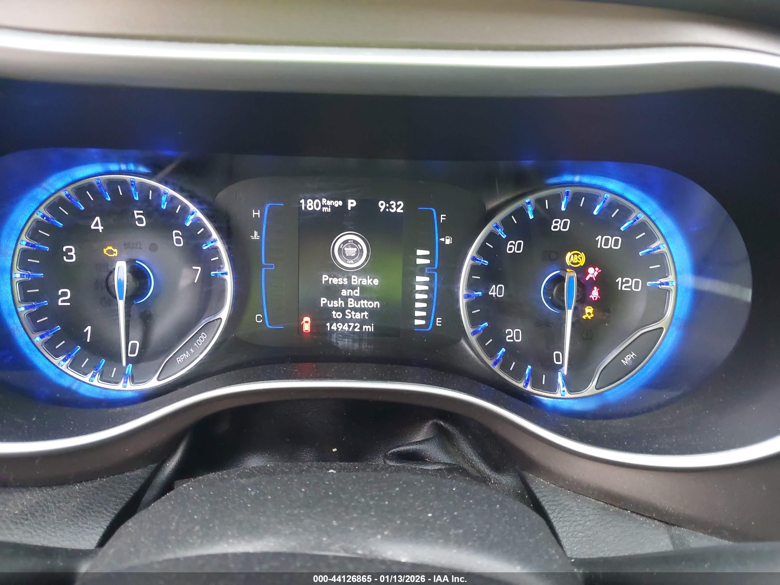 CHRYSLER VOYAGER image 7