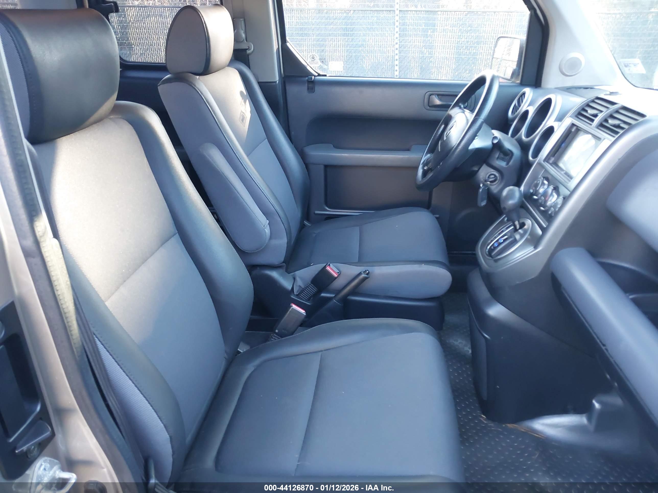HONDA ELEMENT image 5