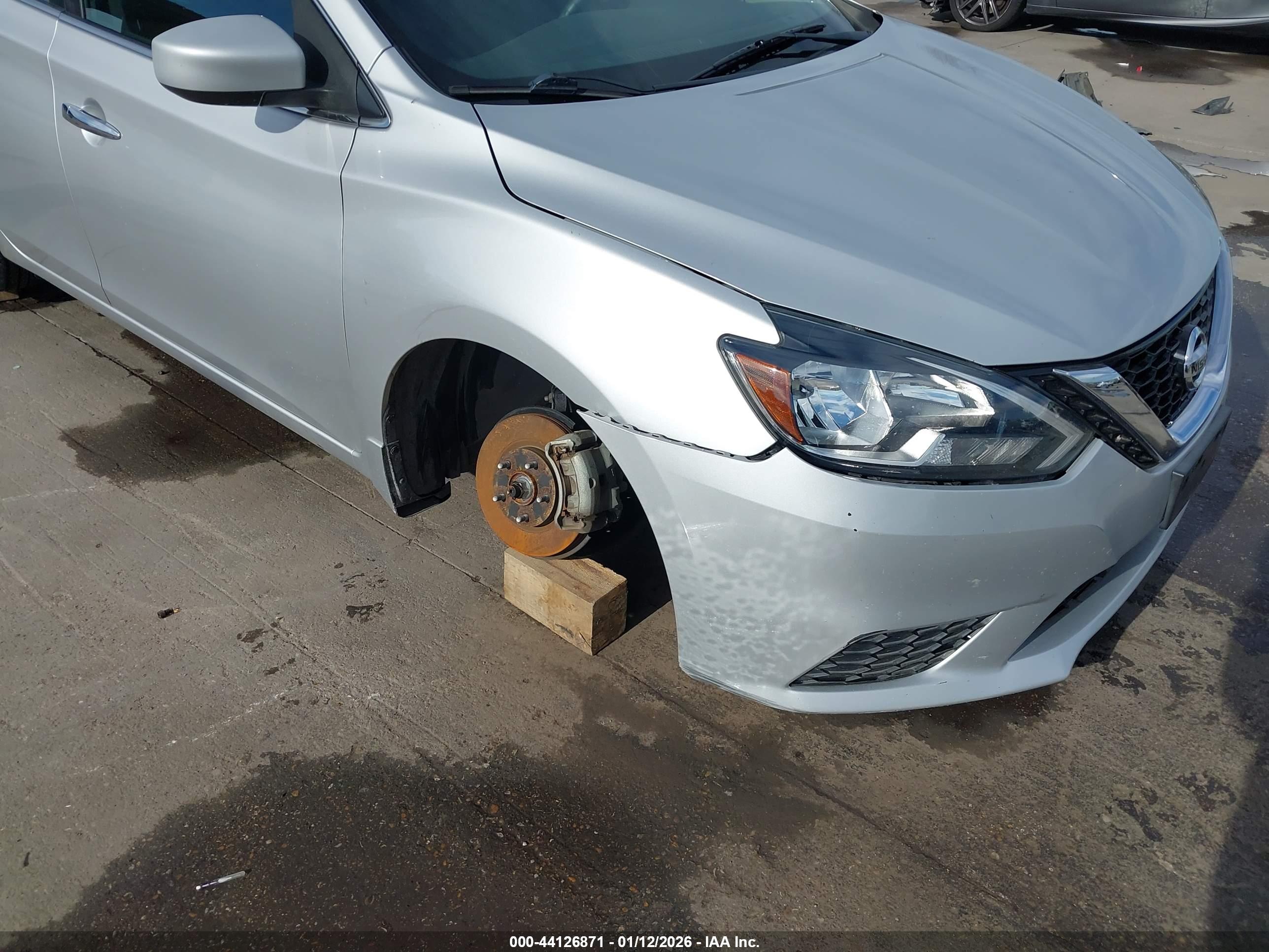 NISSAN SENTRA image 6