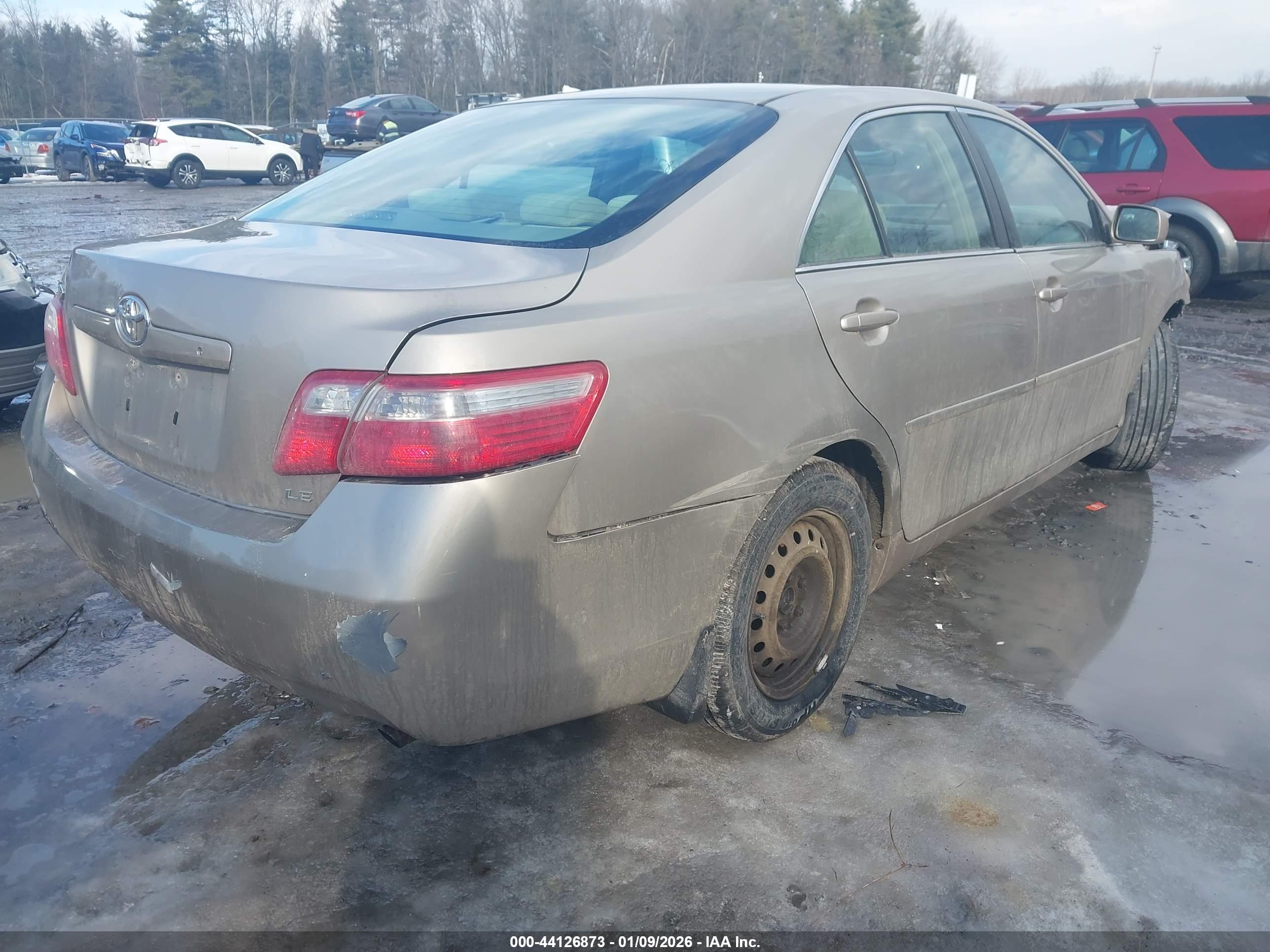 TOYOTA CAMRY image 4