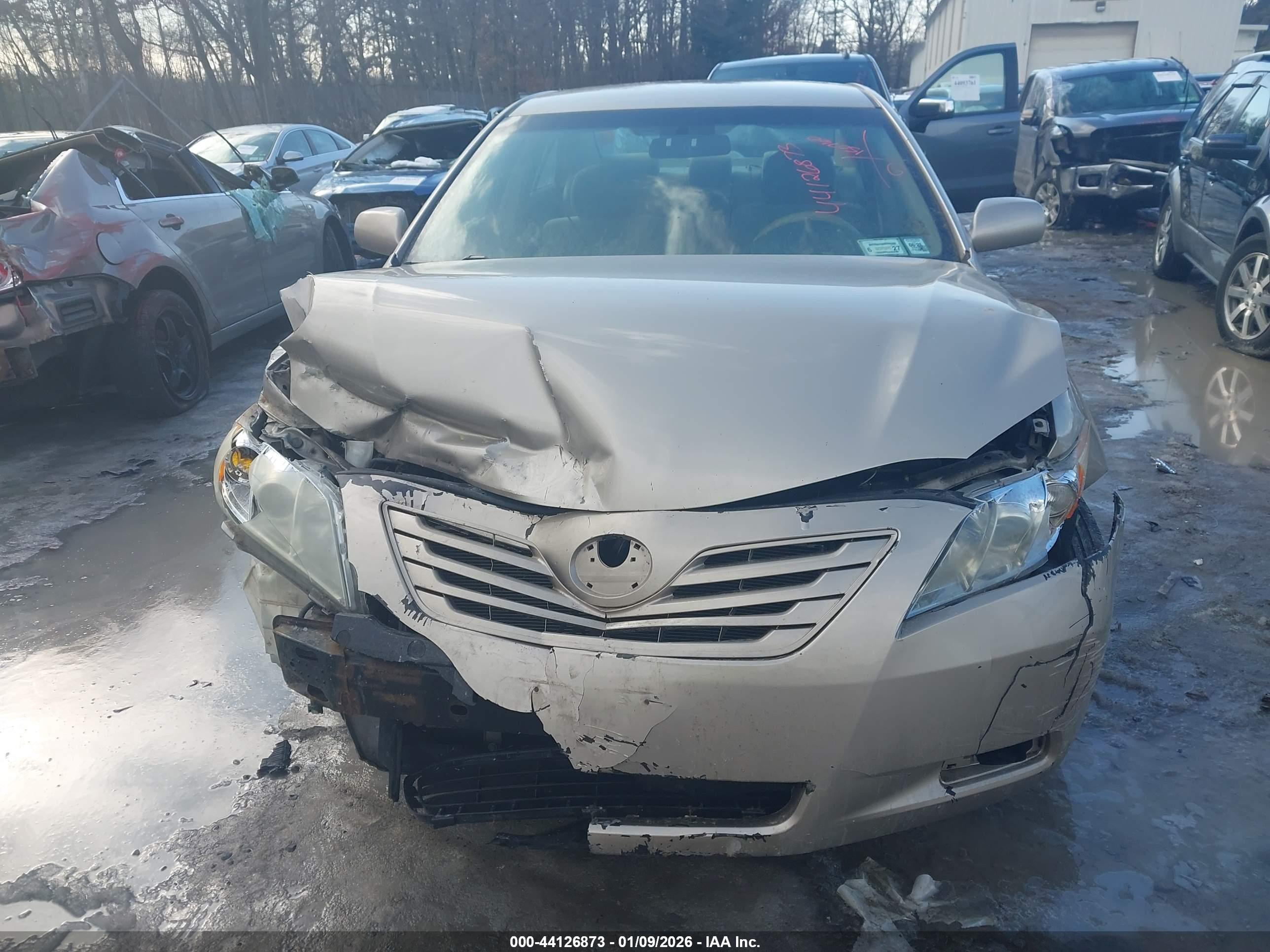 TOYOTA CAMRY image 6