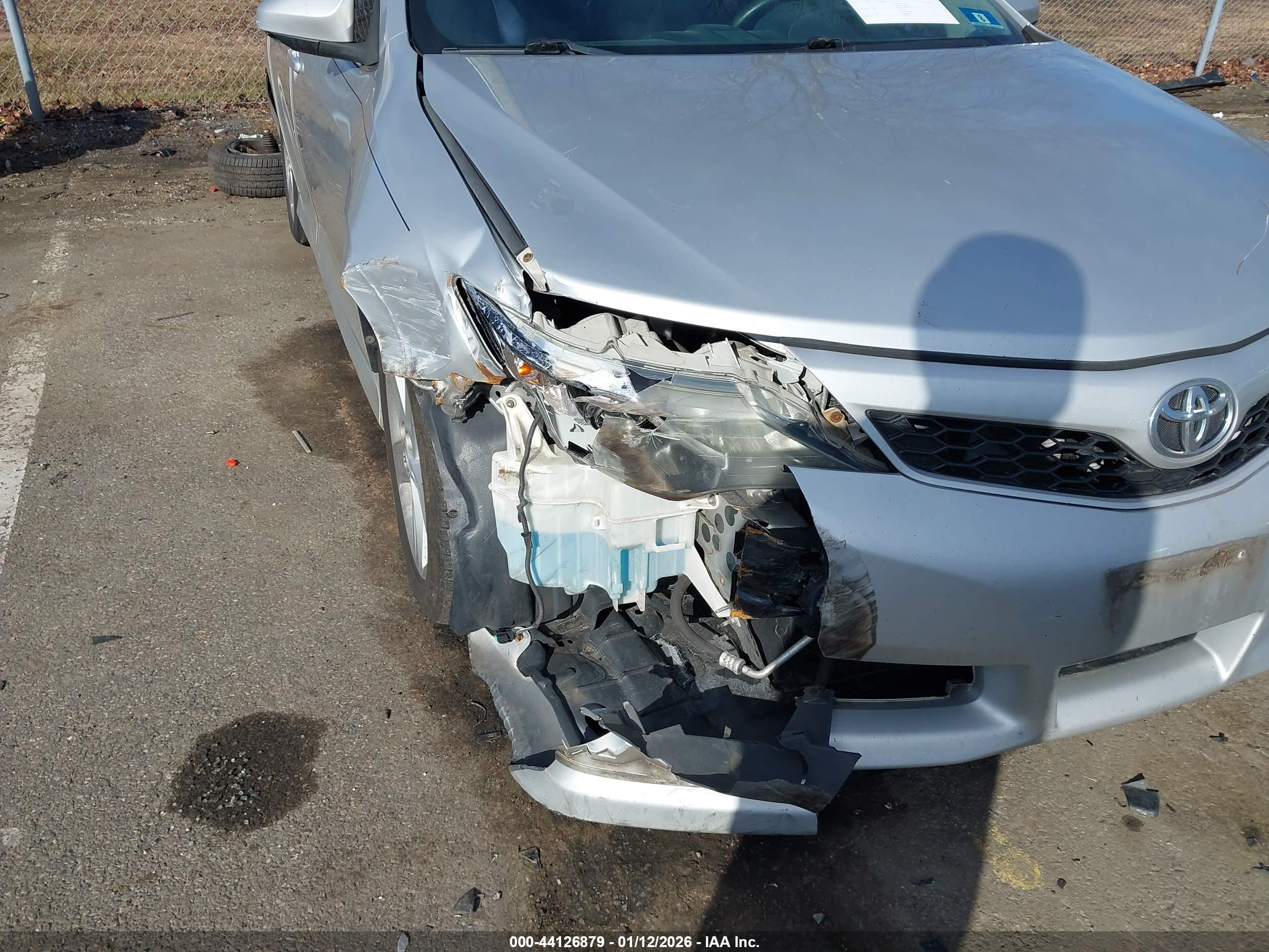 TOYOTA CAMRY image 6