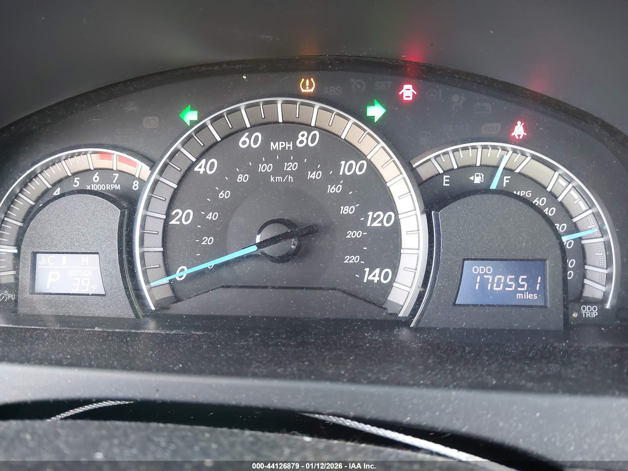 TOYOTA CAMRY image 7