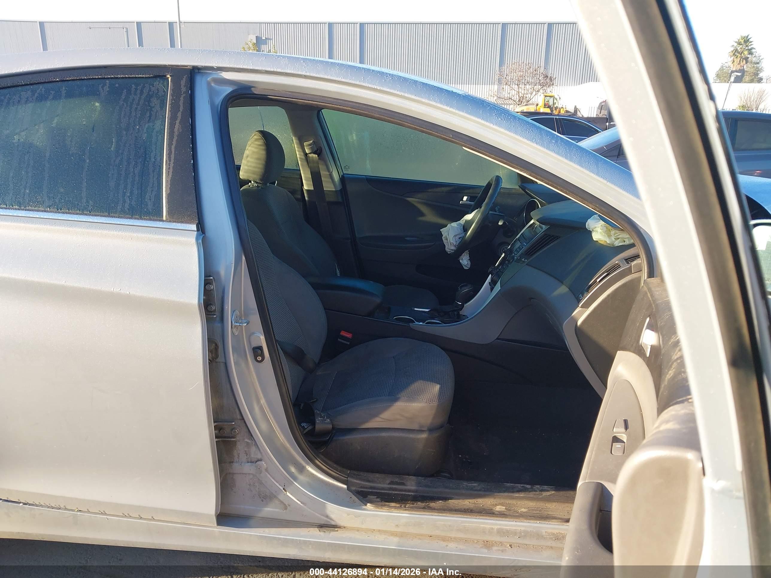 HYUNDAI SONATA image 5